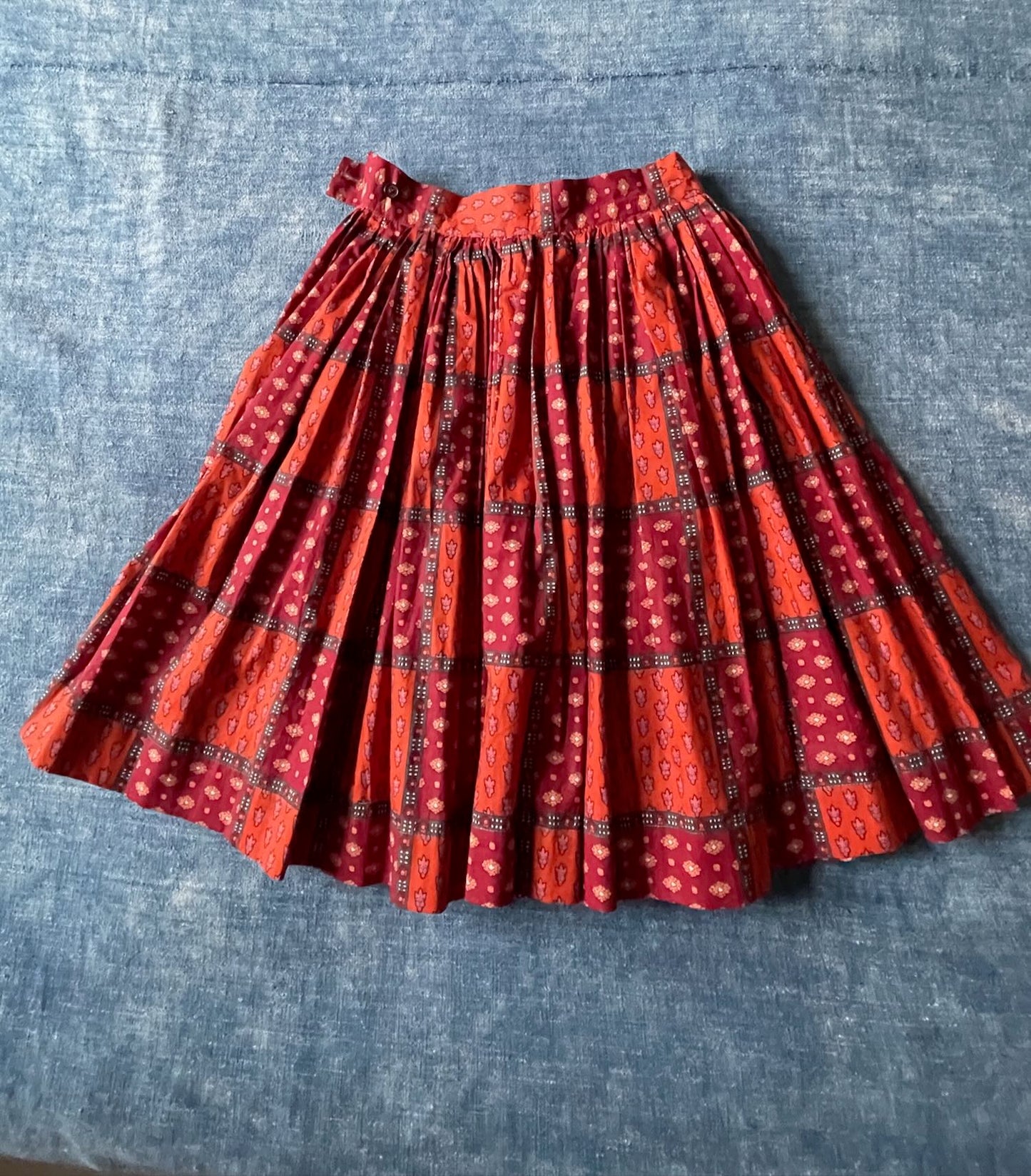 
                  
                    orange red provencal souleiado skirt pleated mini skirt size 0 8 years full skirt summer cotton
                  
                
