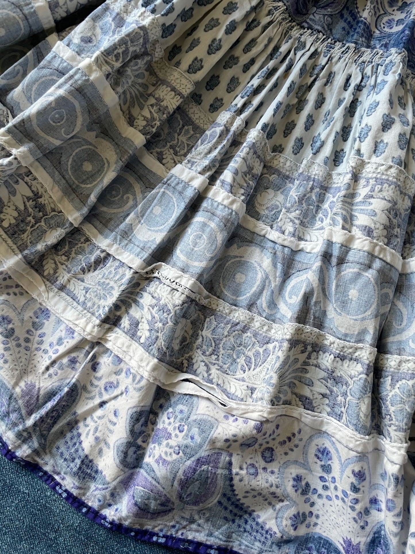 
                  
                    blue white frilled skirt souleiado full summer provencal prints mid length small japan us 2 pretty
                  
                