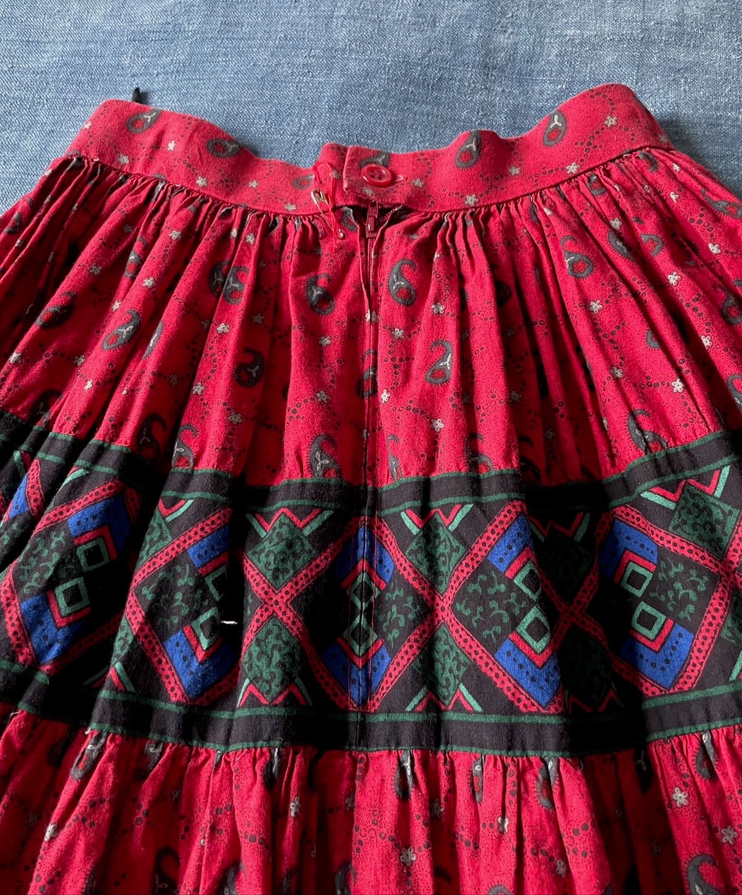 
                  
                    skirt frilled tiered provencal souleiado vintage full size small pretty long midi summer washable
                  
                