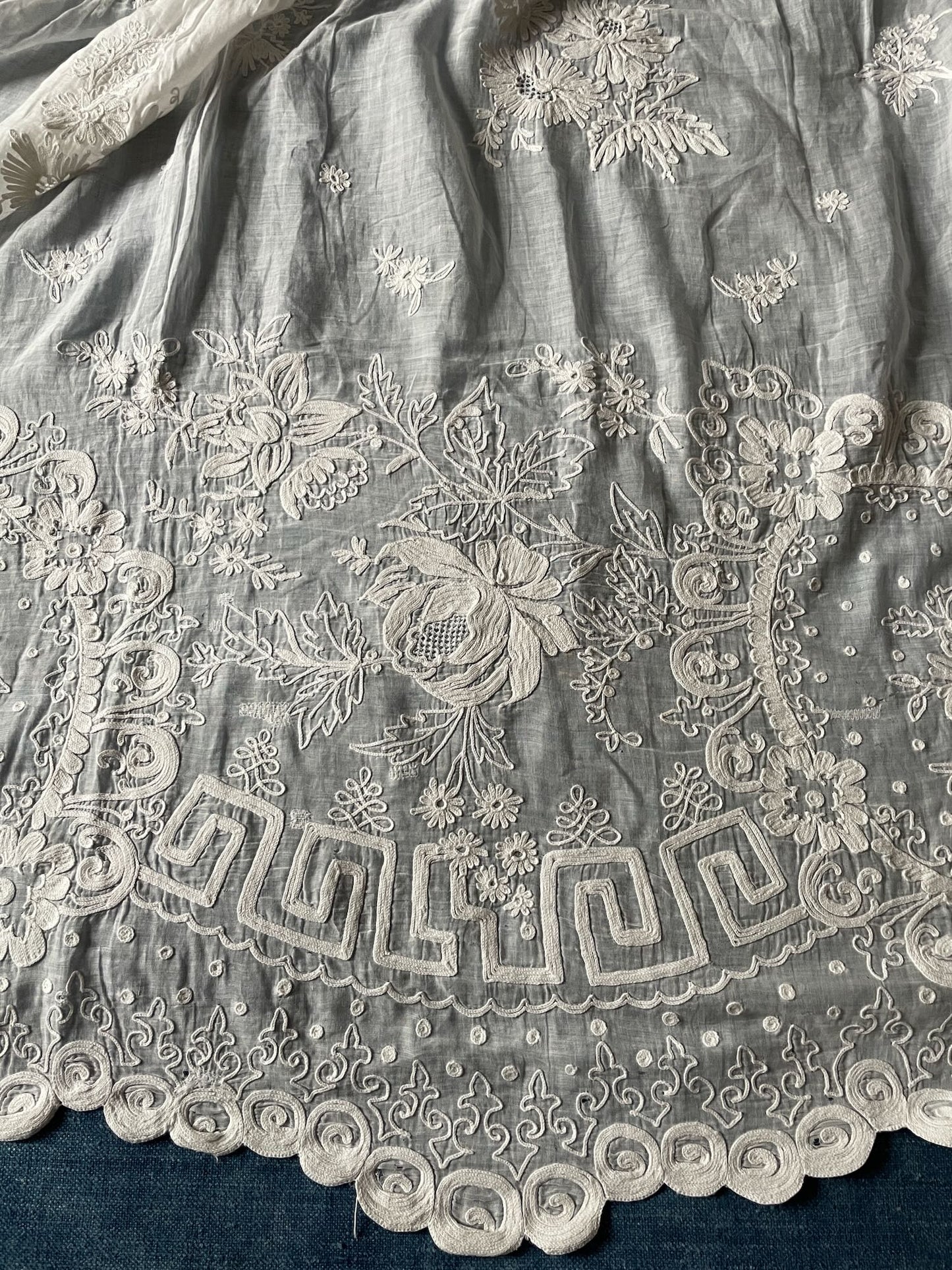 
                  
                    antique french cantonniere pelmet cornelys crewel work window treatment white lace
                  
                