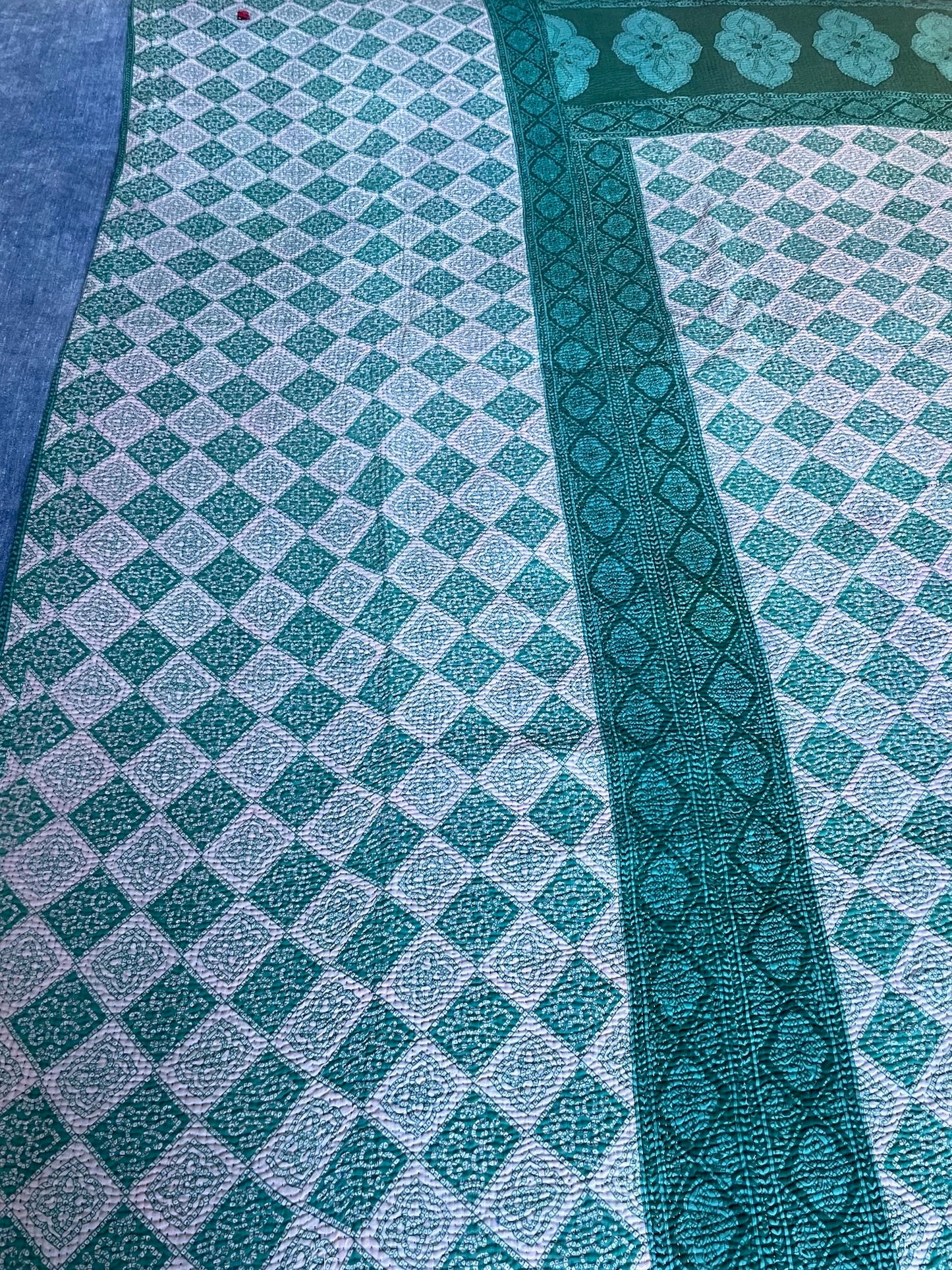 
                  
                    jade green kantha quilt bedspread sofa throw single double washable cotton handmade bedcover
                  
                