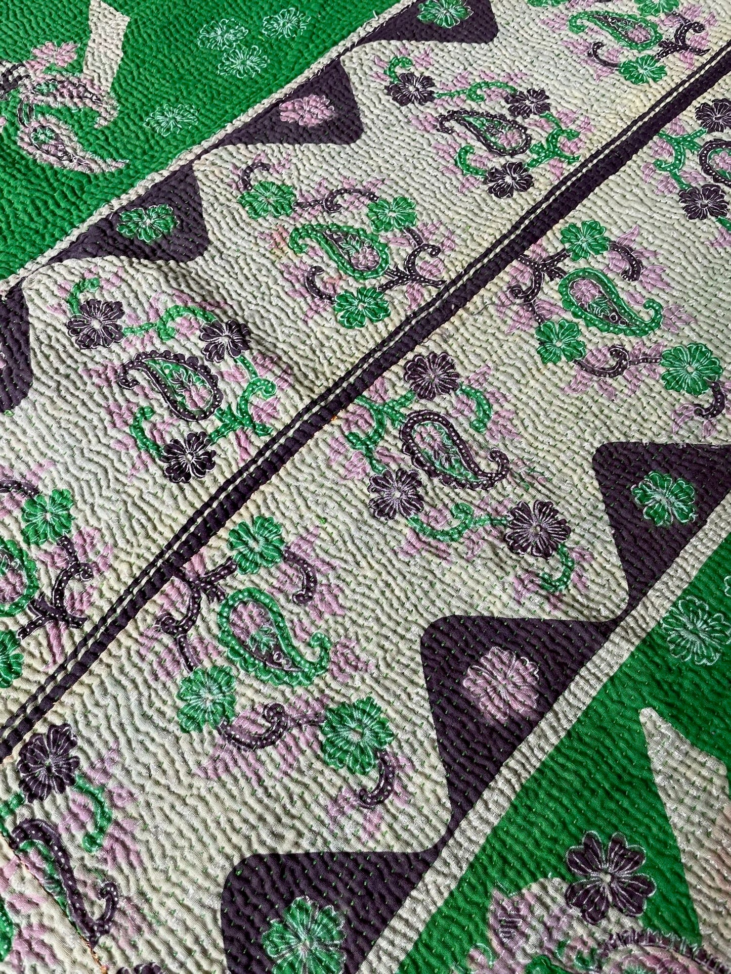 
                  
                    green purple yellow single kantha quilt sofa throw patterned lightweight cotton washable bedspread
                  
                