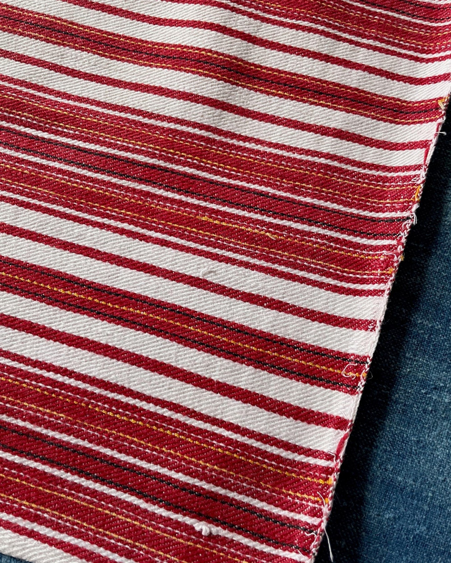 
                  
                    red white stripe narrow loom east europe upholstery fabric cushion cover washable cotton material
                  
                