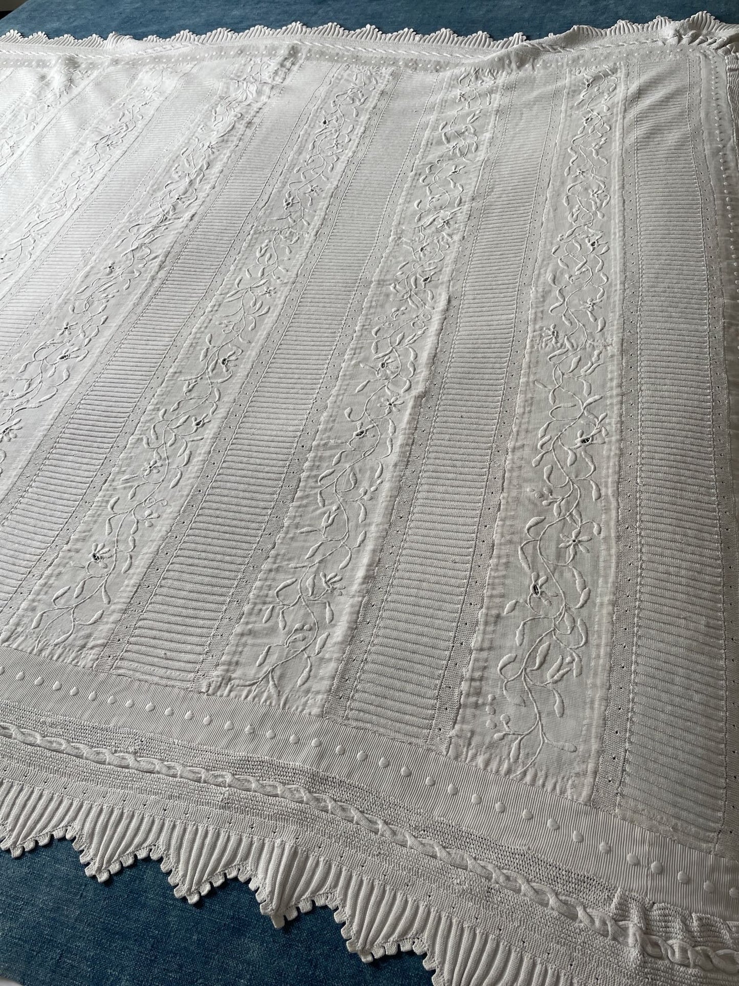 antique french white bedspread quilt bedcover coverlet knitted embroidered single cotton washable