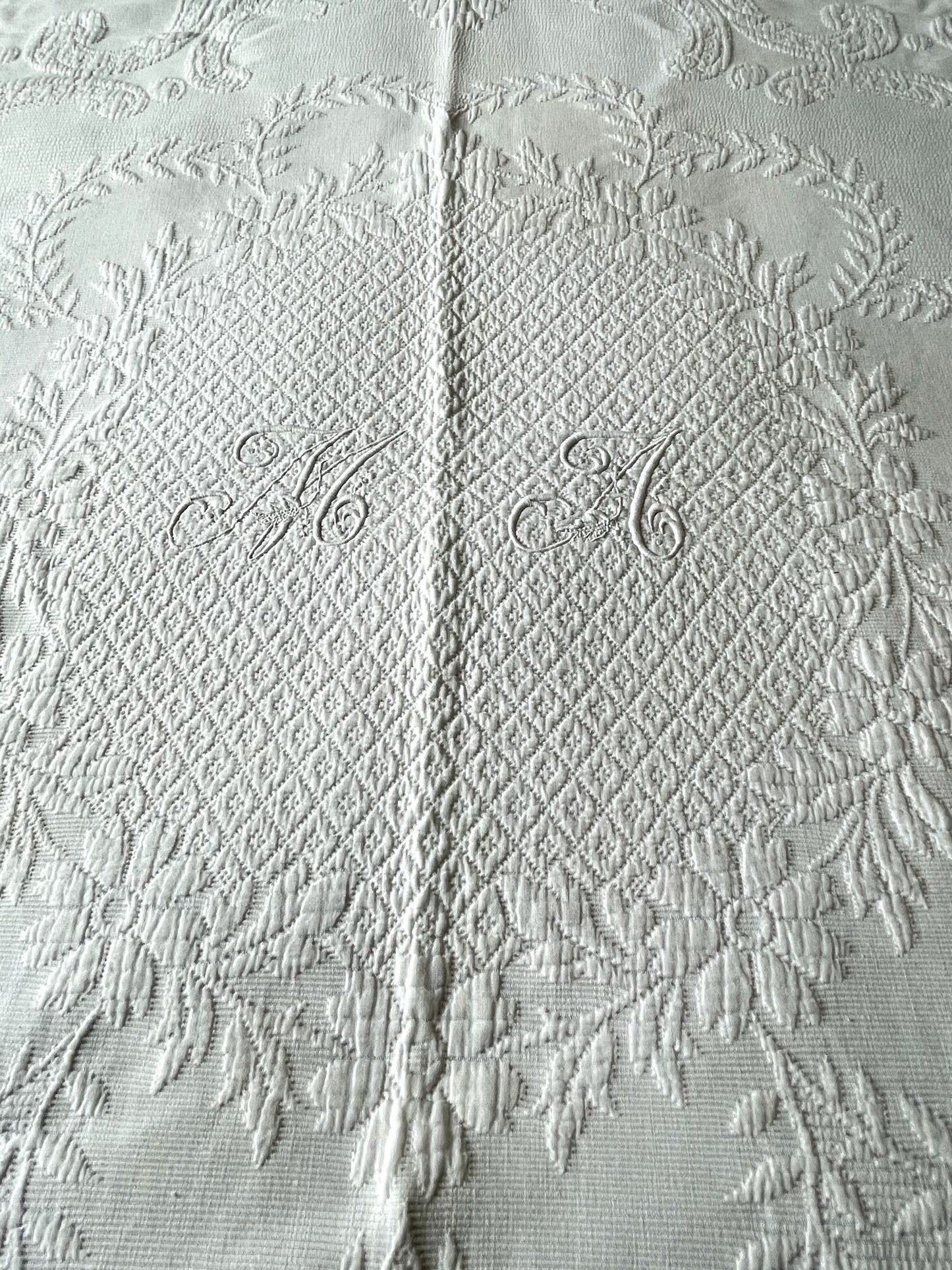 antique french pique marseille marseillais marriage quilt white bedspread cotton washable MA