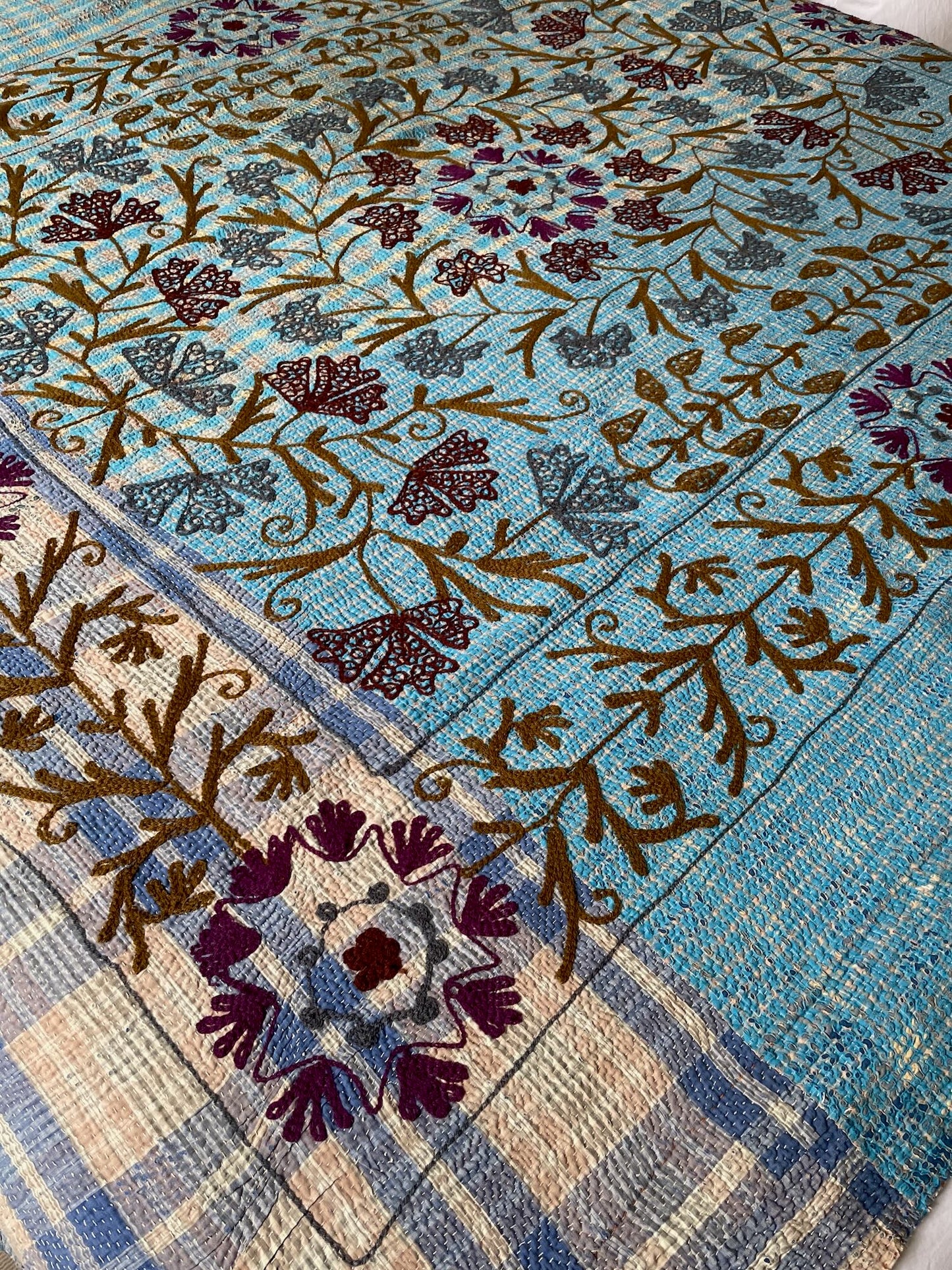 
                  
                    blue gray red check large vintage kantha bedspread quilt uk suzani embroidery washable cotton
                  
                