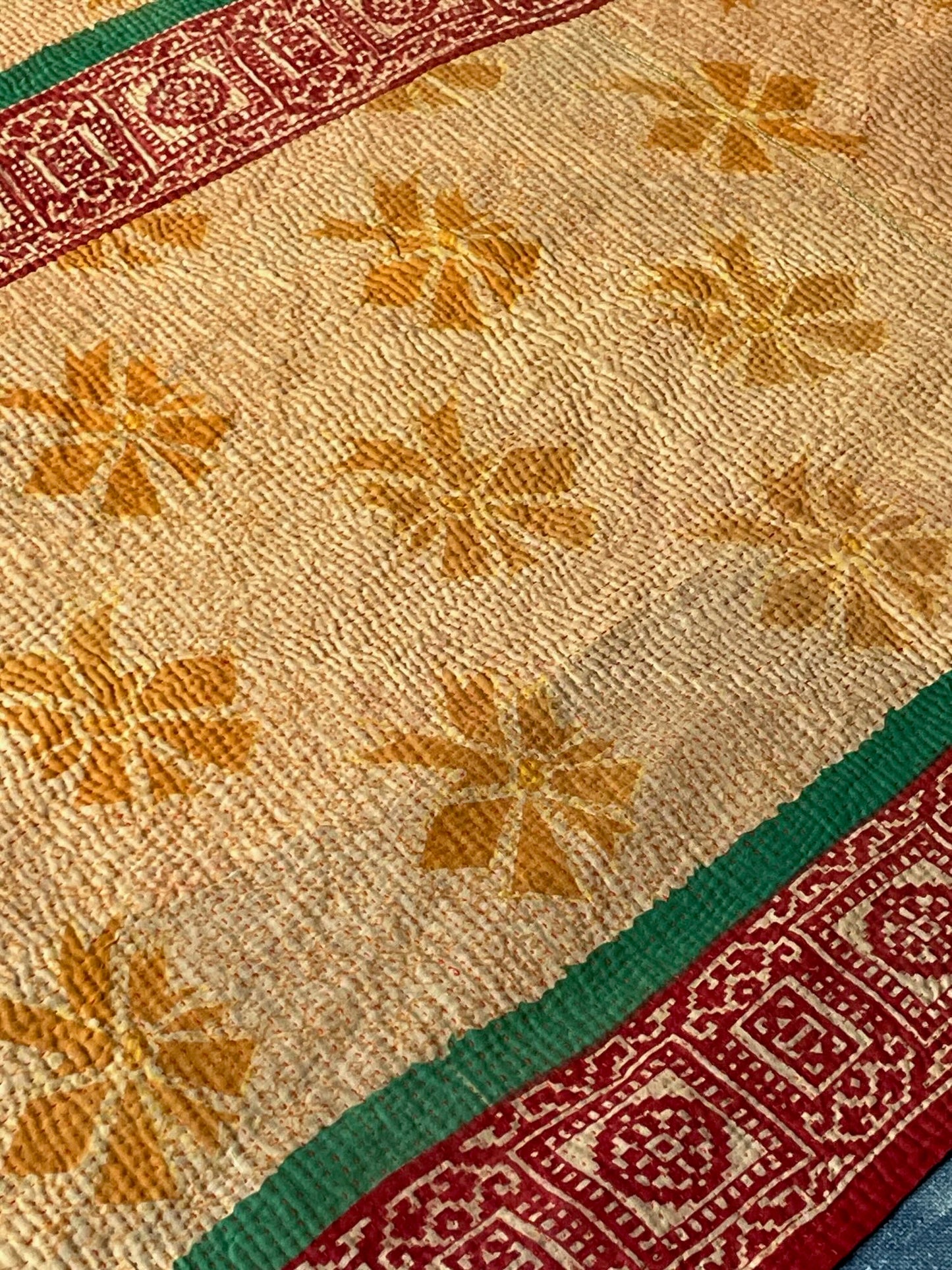 
                  
                    pink coral orange green floral pattern kantha quilt bedspread comforter washable sofa throw large
                  
                