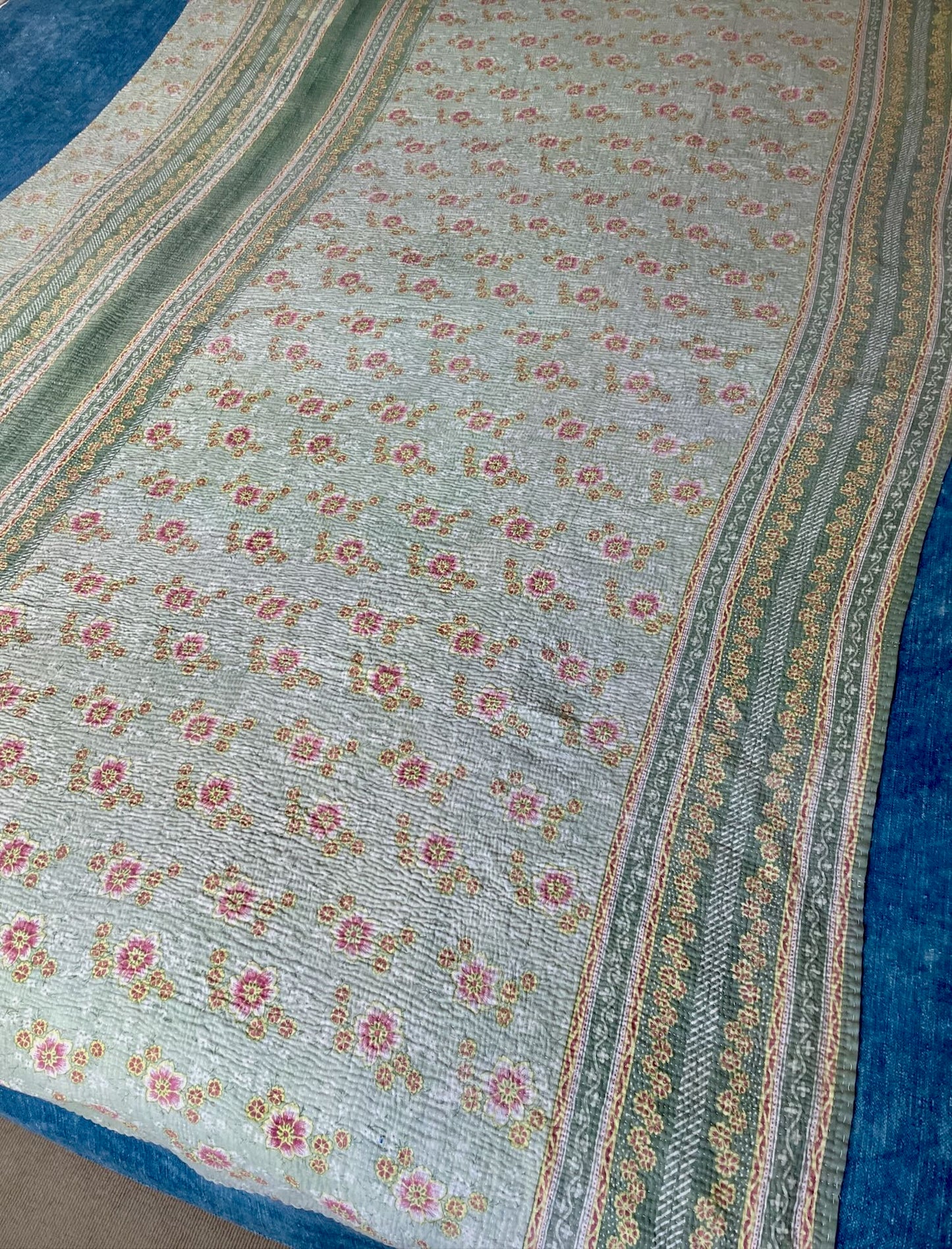 
                  
                    black green pink lime kantha quilt sofa throw cotton comforter handmade single bedspread washable 
                  
                