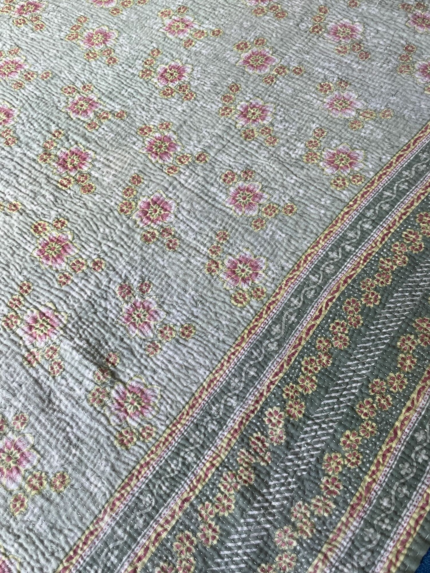 
                  
                    black green pink lime kantha quilt sofa throw cotton comforter handmade single bedspread washable 
                  
                