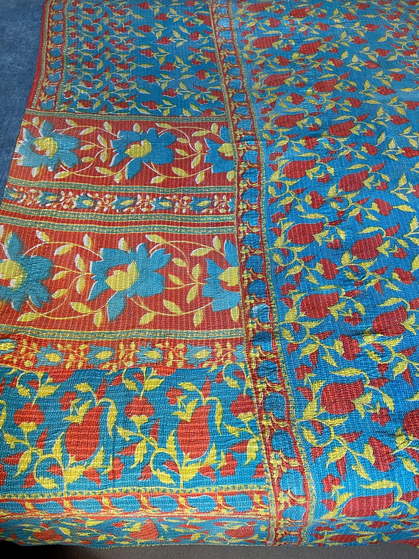
                  
                    large turquoise blue kantha bedspread quilt comforter super king washable cotton  red green flowers
                  
                