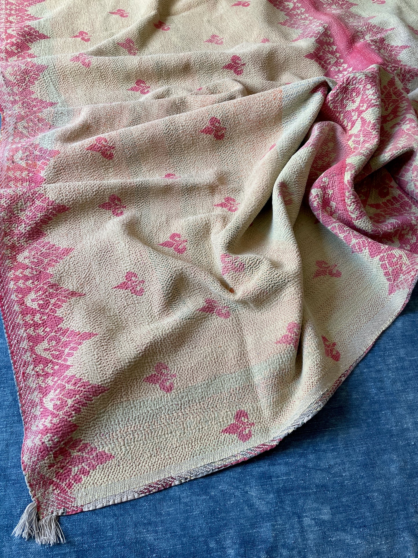 soft pink yellow kantha quilt uk bedspread heavy large king double cotton comforter washable 