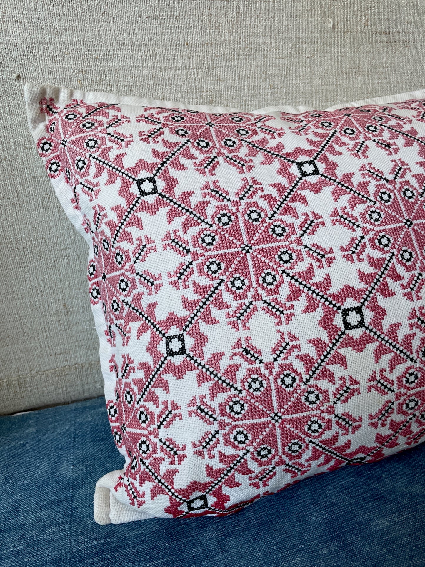 
                  
                    red black cross stitch cushion geometric star design lumbar pillow rectangular folk art couch 
                  
                