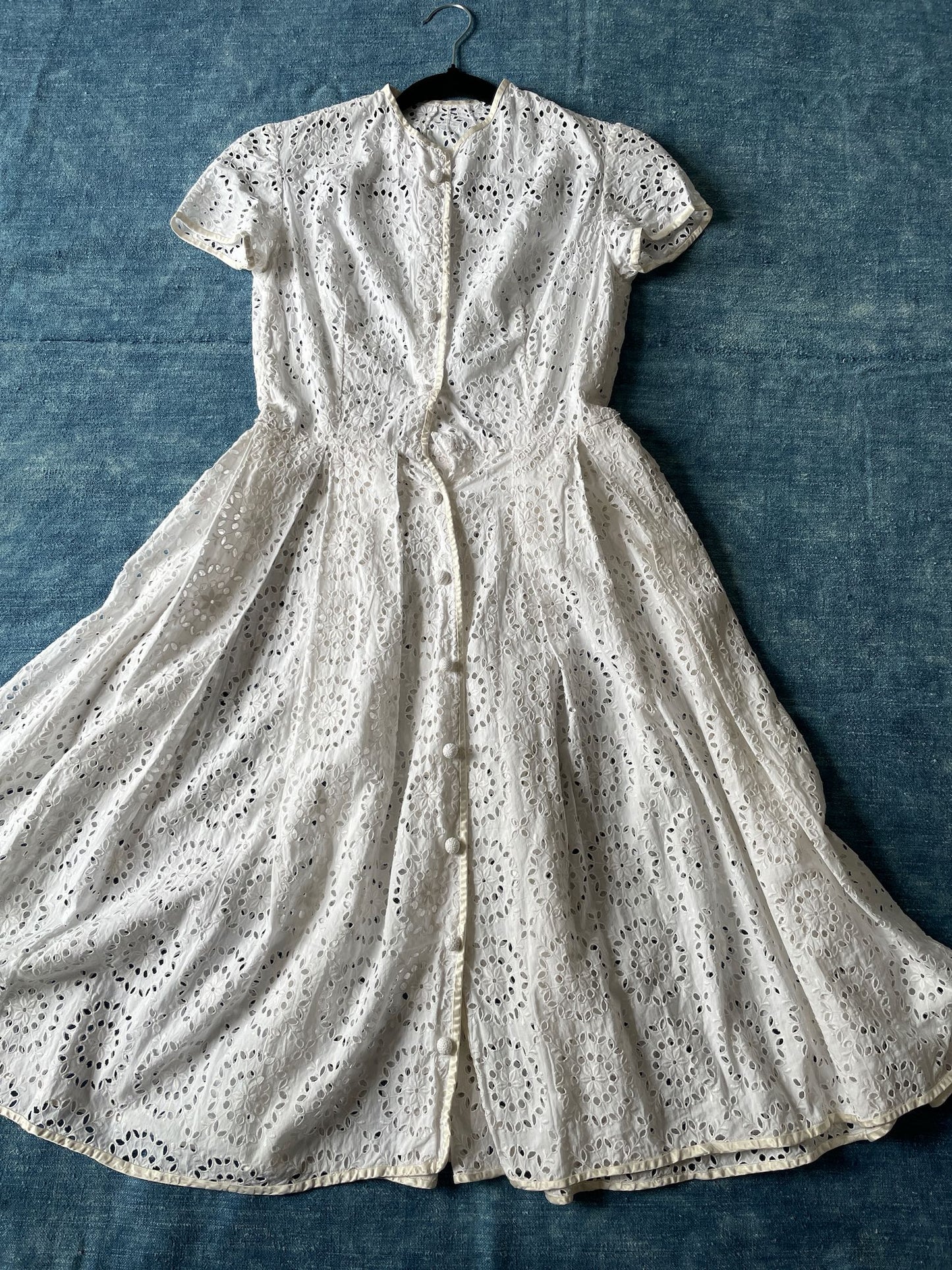 vintage french broderie anglaise dress extra small lace dress 1950s style