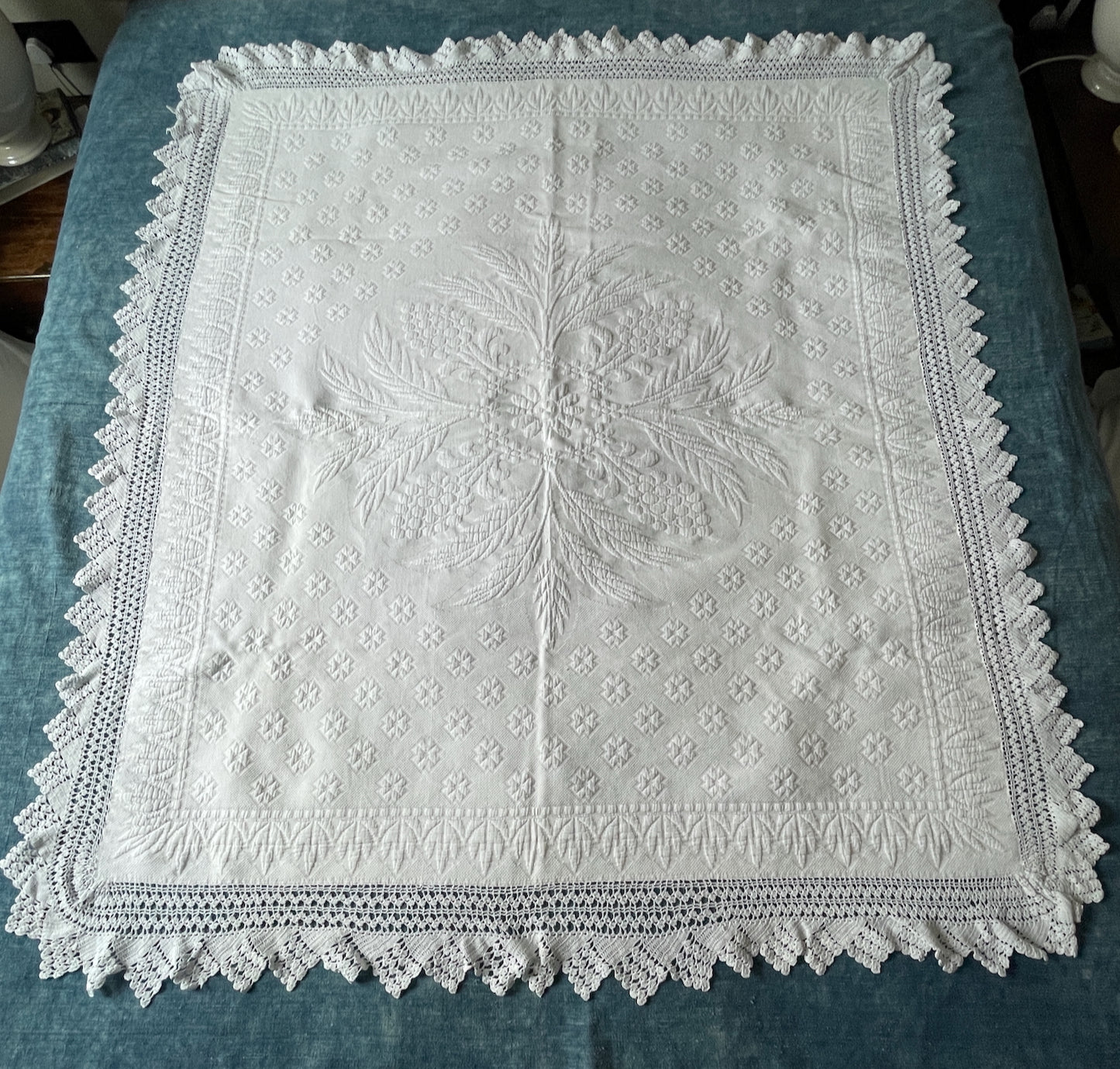 
                  
                    antique white pique marseillais bedspread marriage quilt crochet border french comforter
                  
                