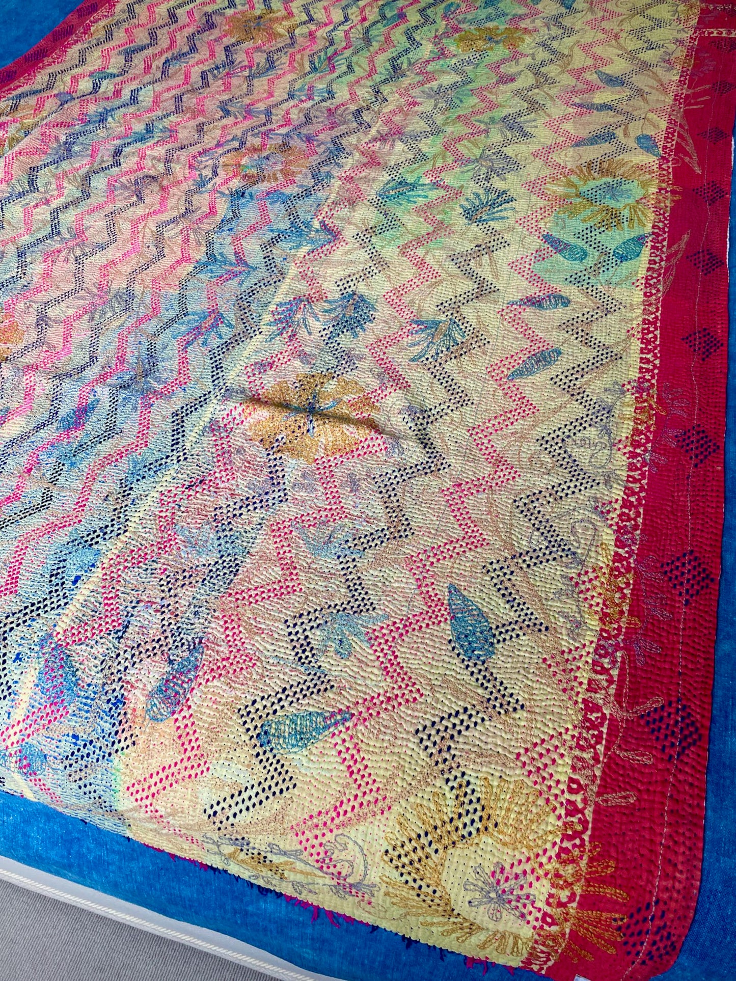 
                  
                    pink pretty kantha bedspread embroidered suzani quilt sofa throw washable
                  
                