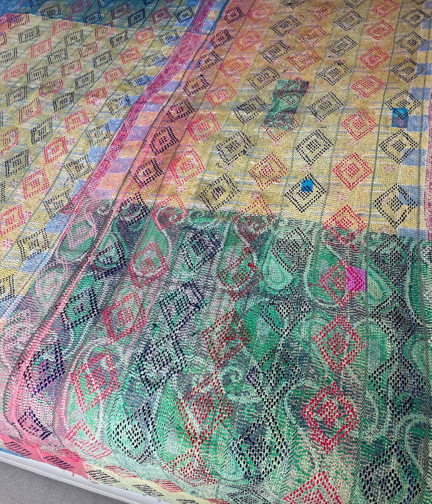 
                  
                    pink green patterned kantha quilt cotton bedspread large comforter washable hand stitched sofa throw
                  
                
