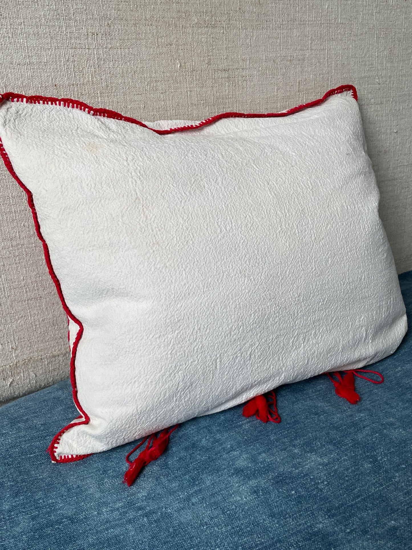 
                  
                    red irasos hand embroidered cushion cover couch pillow vintage folk textile 
                  
                