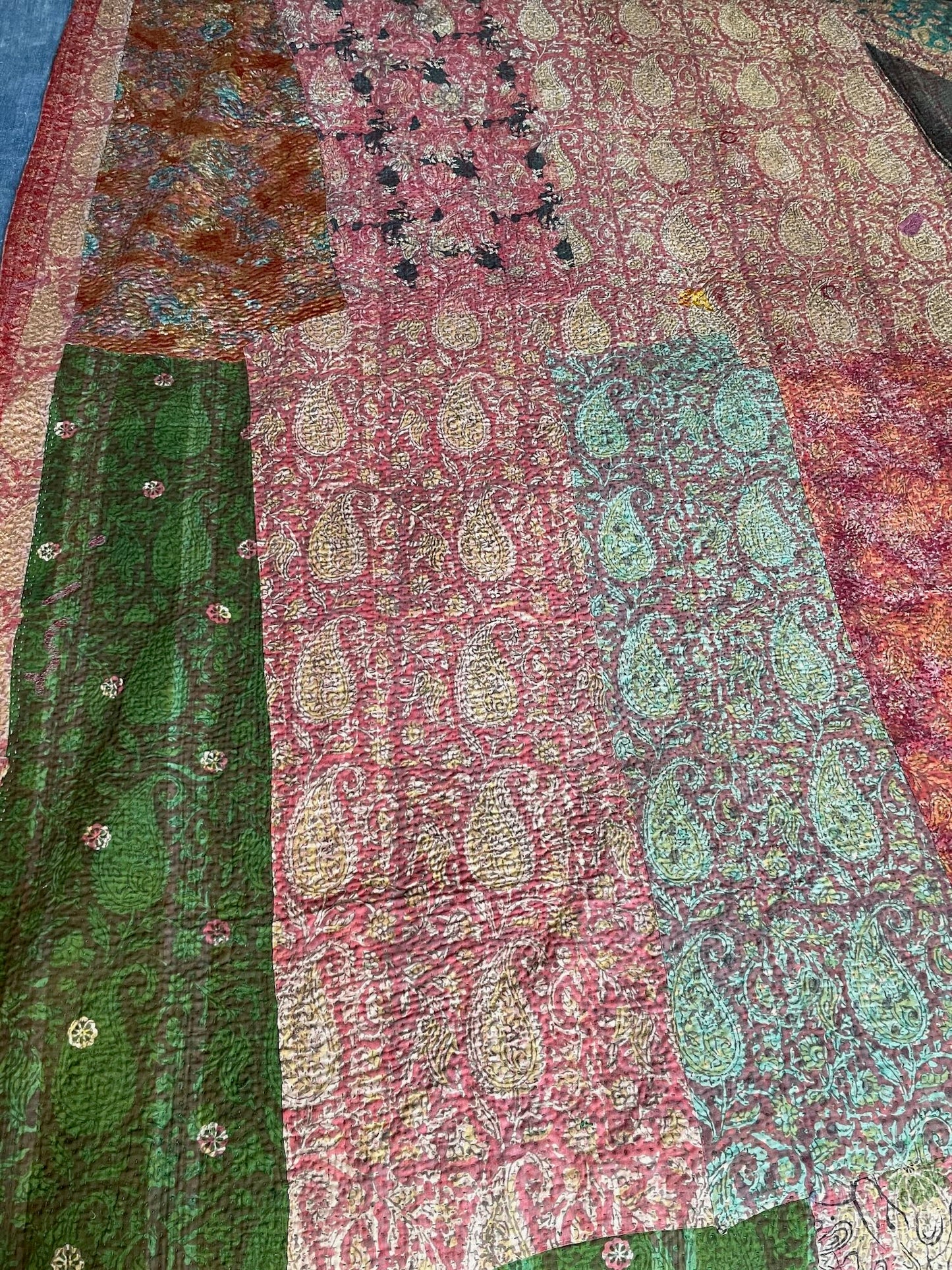 
                  
                    green pink terracotta patchwork quilt kantha bedspread single double cotton hand stitched comforter 
                  
                