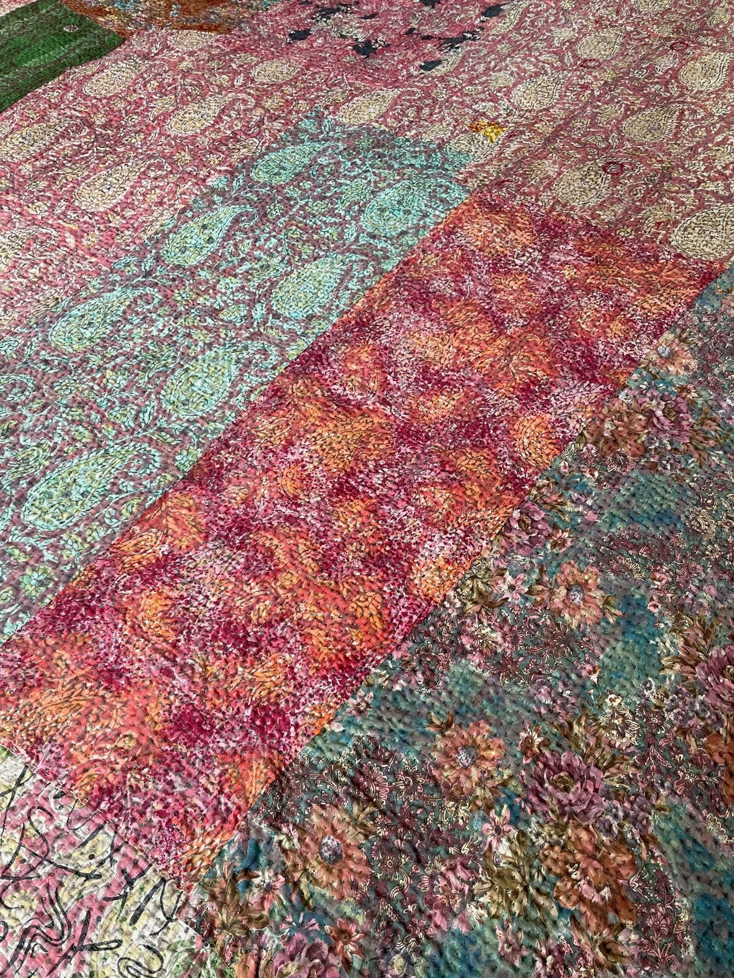 
                  
                    green pink terracotta patchwork quilt kantha bedspread single double cotton hand stitched comforter 
                  
                