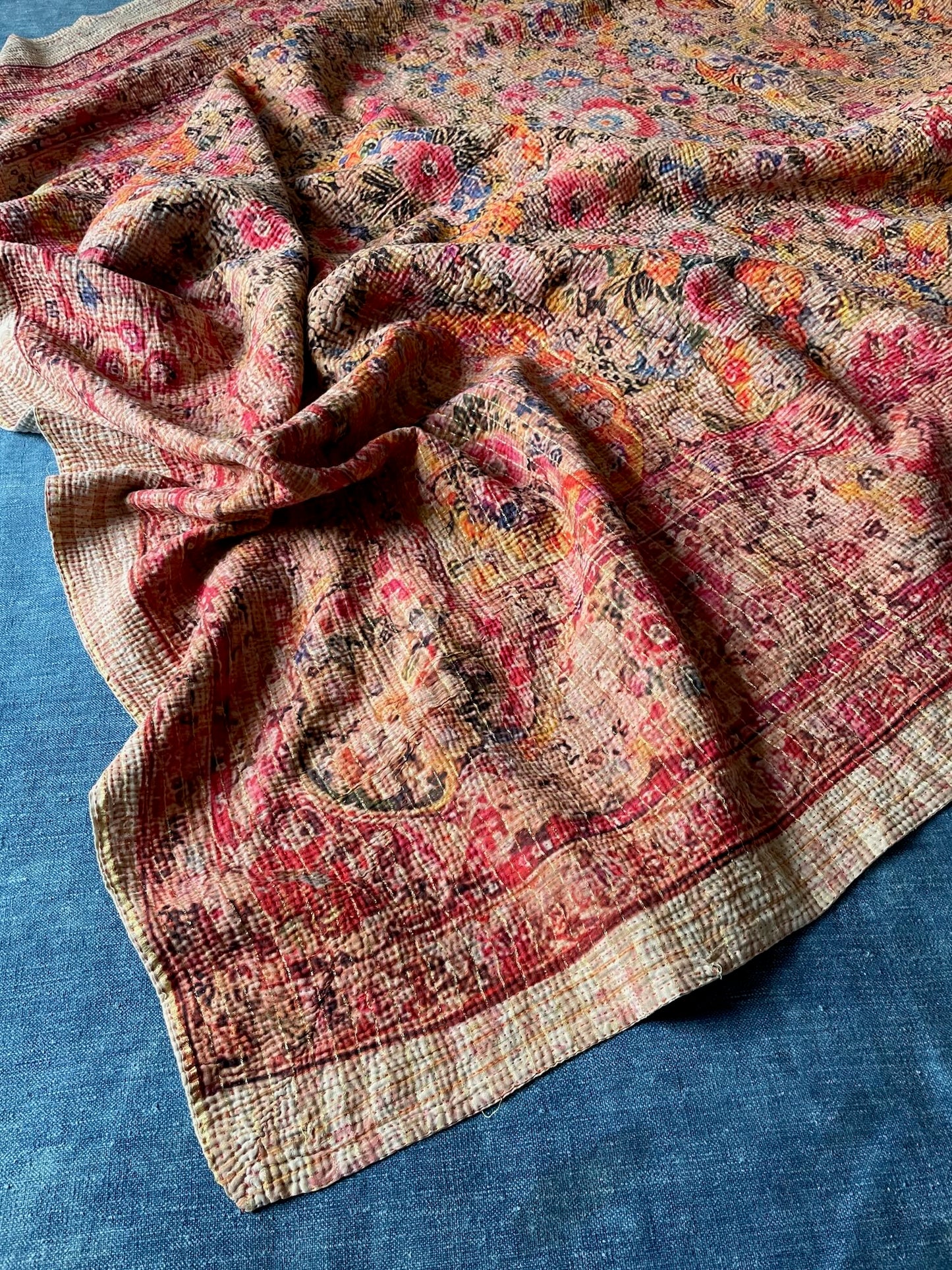 
                  
                    soft pink floral printed kantha quilt persian carpet design sofa throw single double size  washable
                  
                