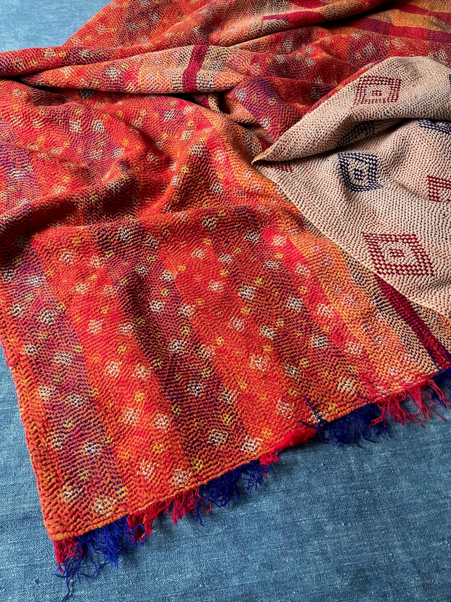 
                  
                    dark orange pale pink embroidered kantha quilt sofa throw washable cotton bedspread single
                  
                