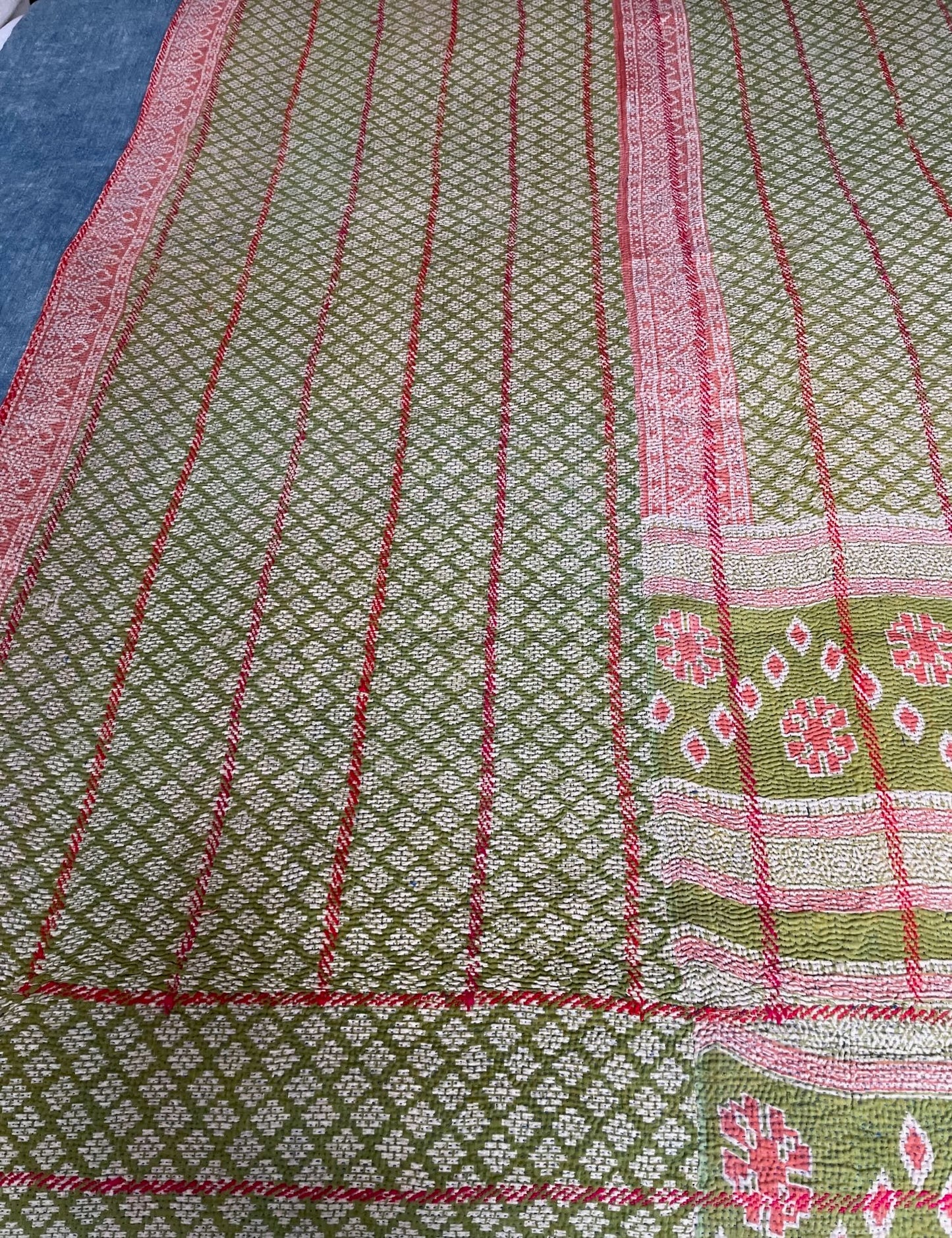 
                  
                    mossy green coral orange purple kantha bedspread cotton comforter single double washable quilt
                  
                