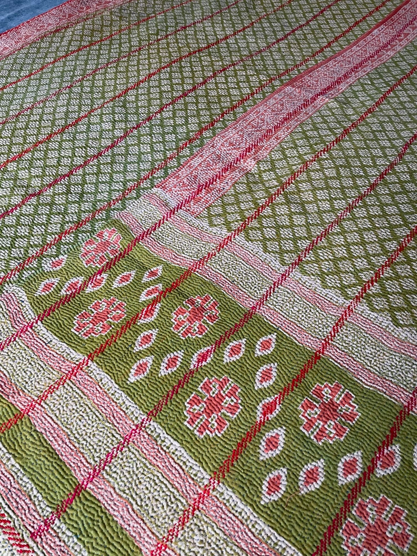 
                  
                    mossy green coral orange purple kantha bedspread cotton comforter single double washable quilt
                  
                