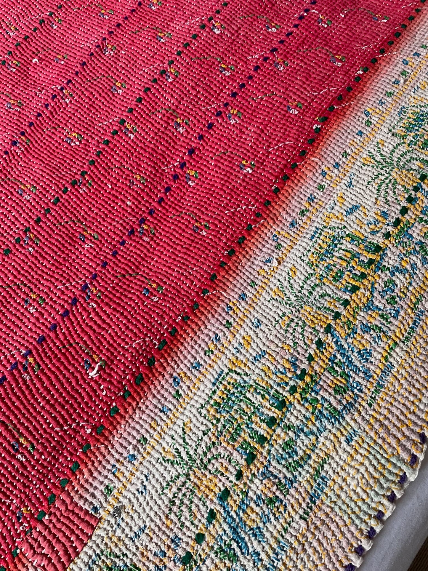 
                  
                    daisy patterned kantha quilt cotton red green pink bedspread hand stitched single washable comforter
                  
                