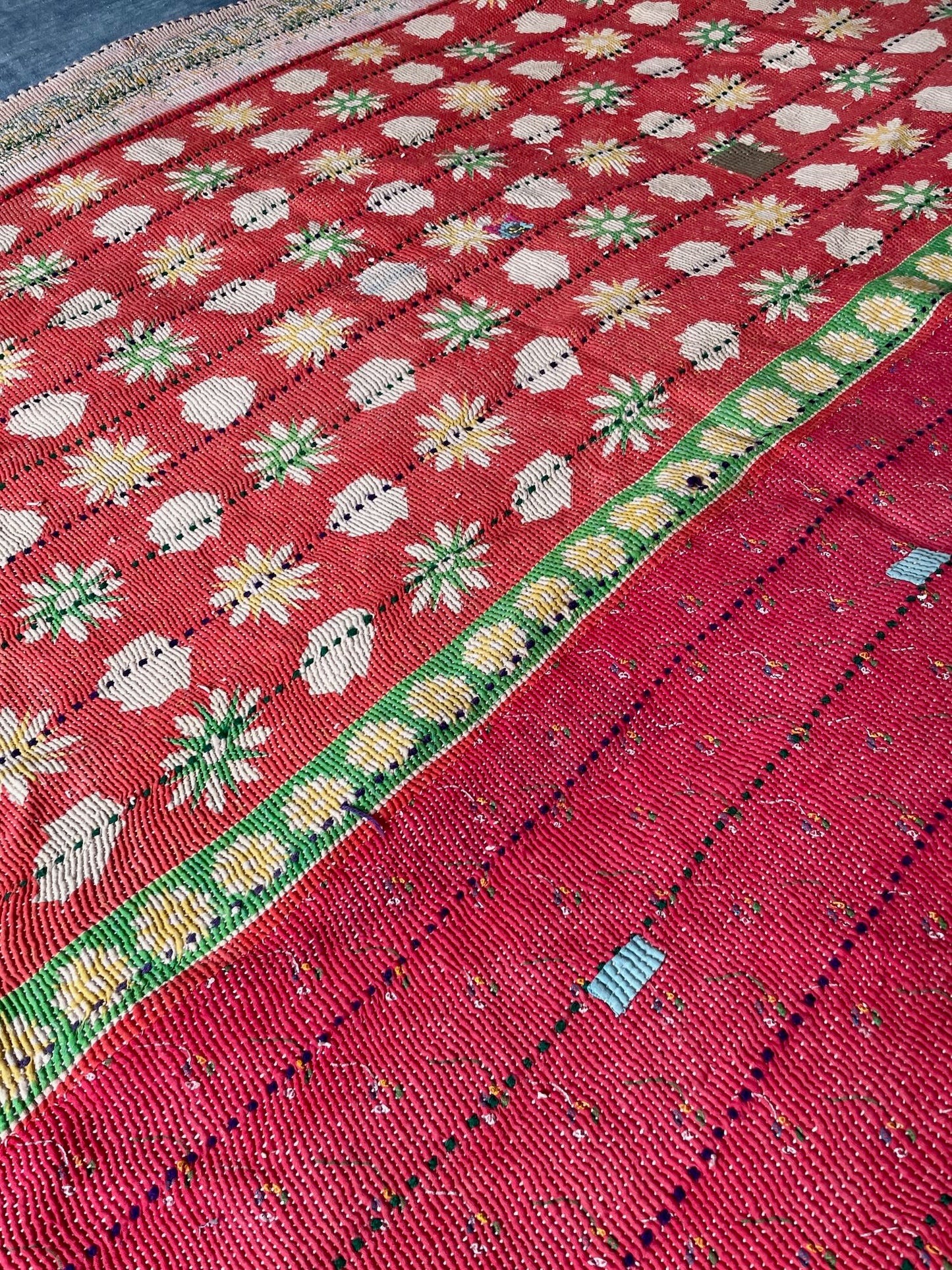 
                  
                    daisy patterned kantha quilt cotton red green pink bedspread hand stitched single washable comforter
                  
                