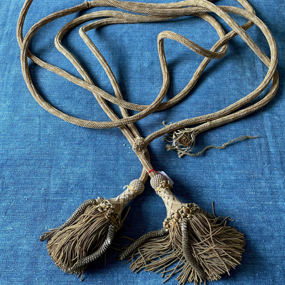 golden yellow tassels with cord curtain tiebacks antique passementerie florentine italian decor