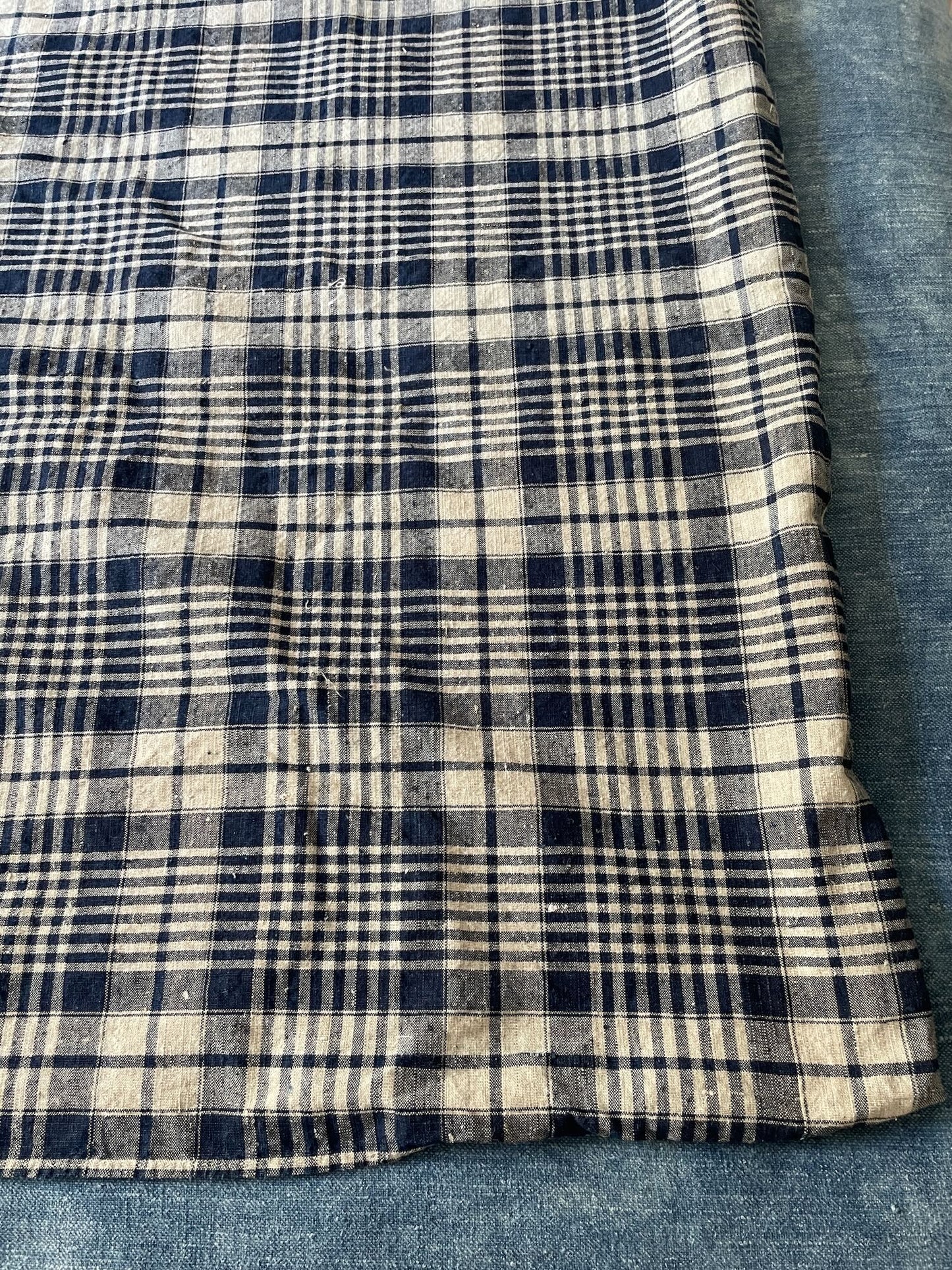 
                  
                    navy blue check plaid bedcover in alsace kelsch fabric rustic linen sewing material antique french 
                  
                