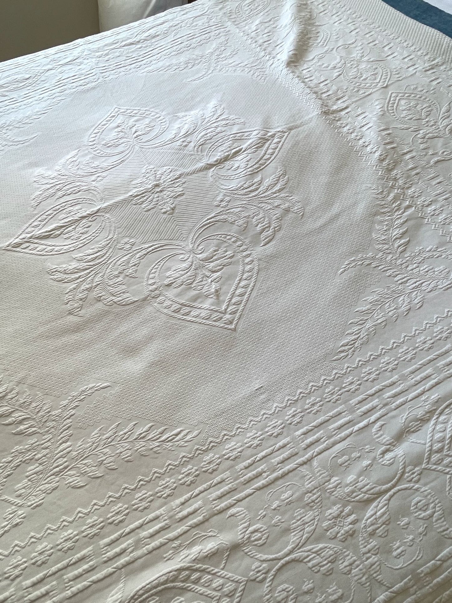 
                  
                    large white pique de marseille cotton bedspread antique french comforter washable king
                  
                