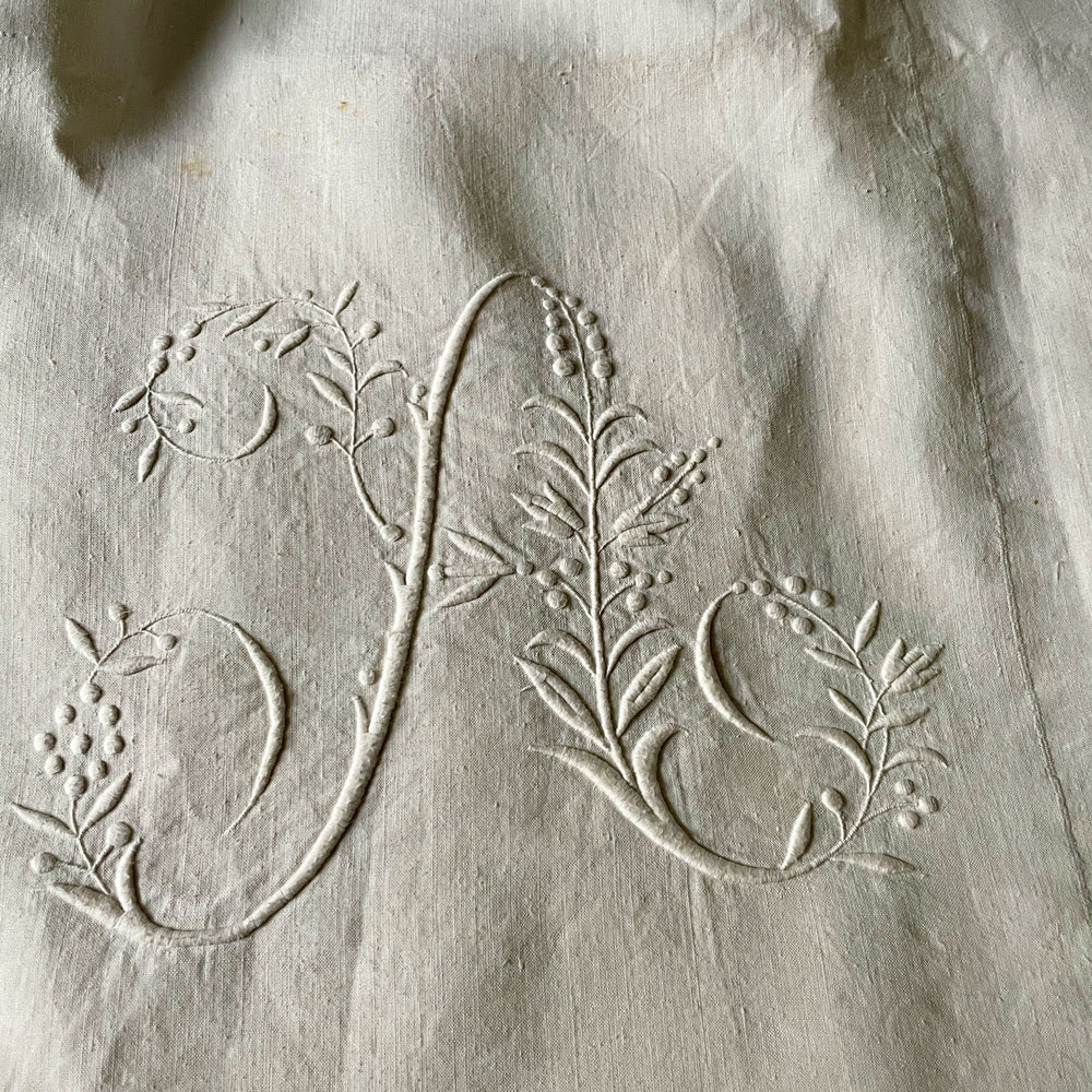 
                  
                    antique french linen sheet large flat sheet monogrammed AB beautiful embroidery bedspread
                  
                