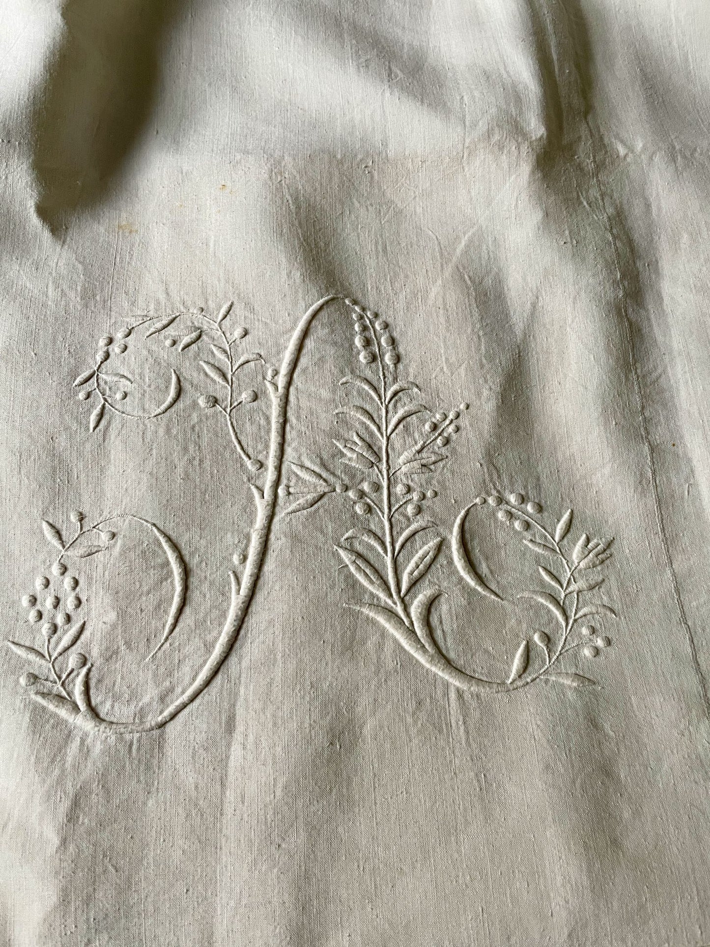 
                  
                    antique french linen sheet large flat sheet monogrammed AB beautiful embroidery bedspread
                  
                