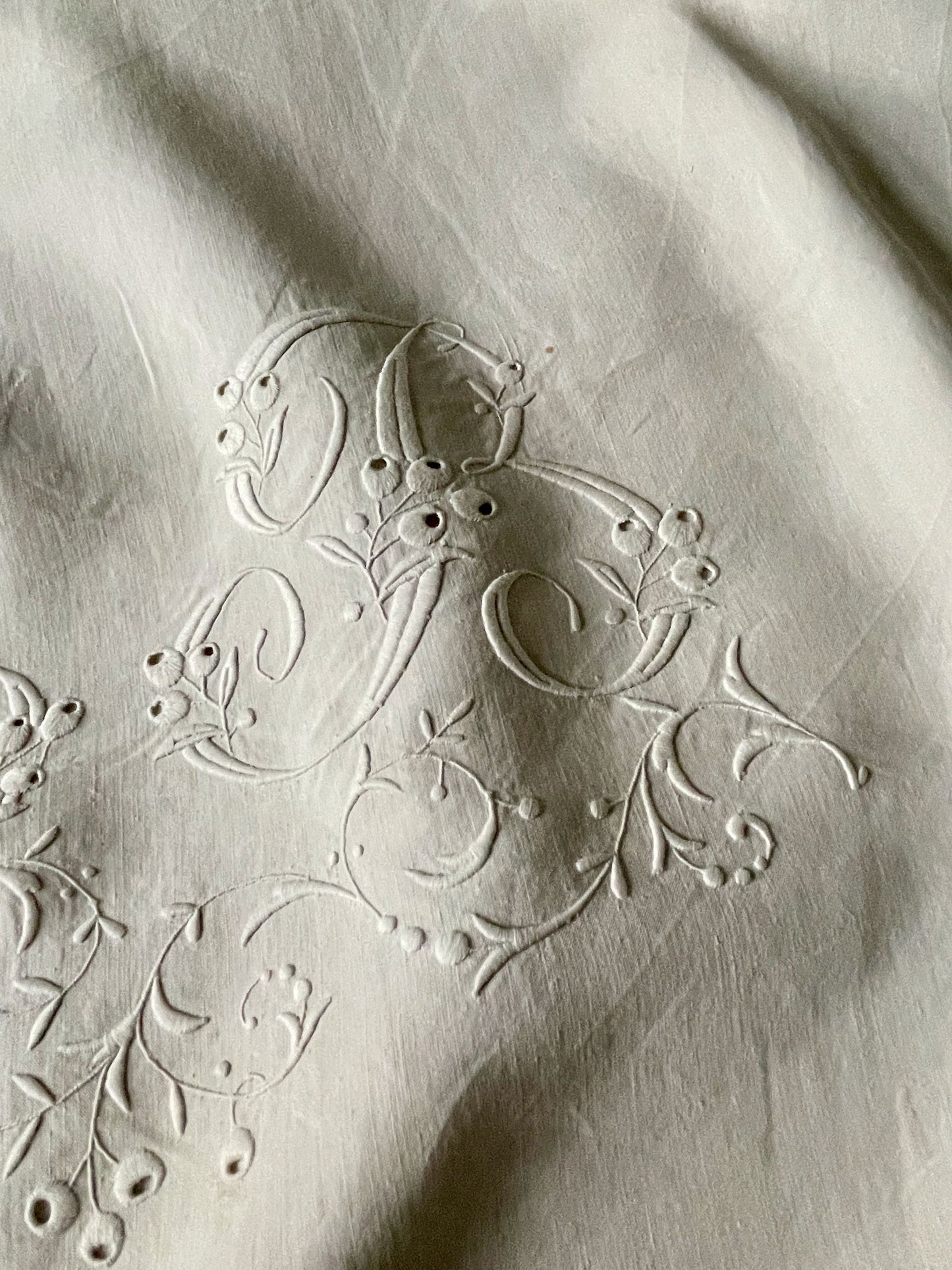 
                  
                    antique french linen bed sheet double flat sheet embroidered AB white bedspread curtain
                  
                