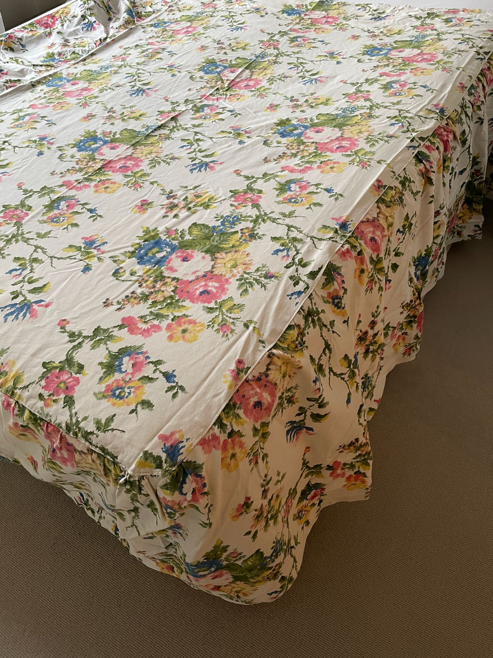 vintage french cotton bedspread valance counterpane sewing material pink blue roses pretty