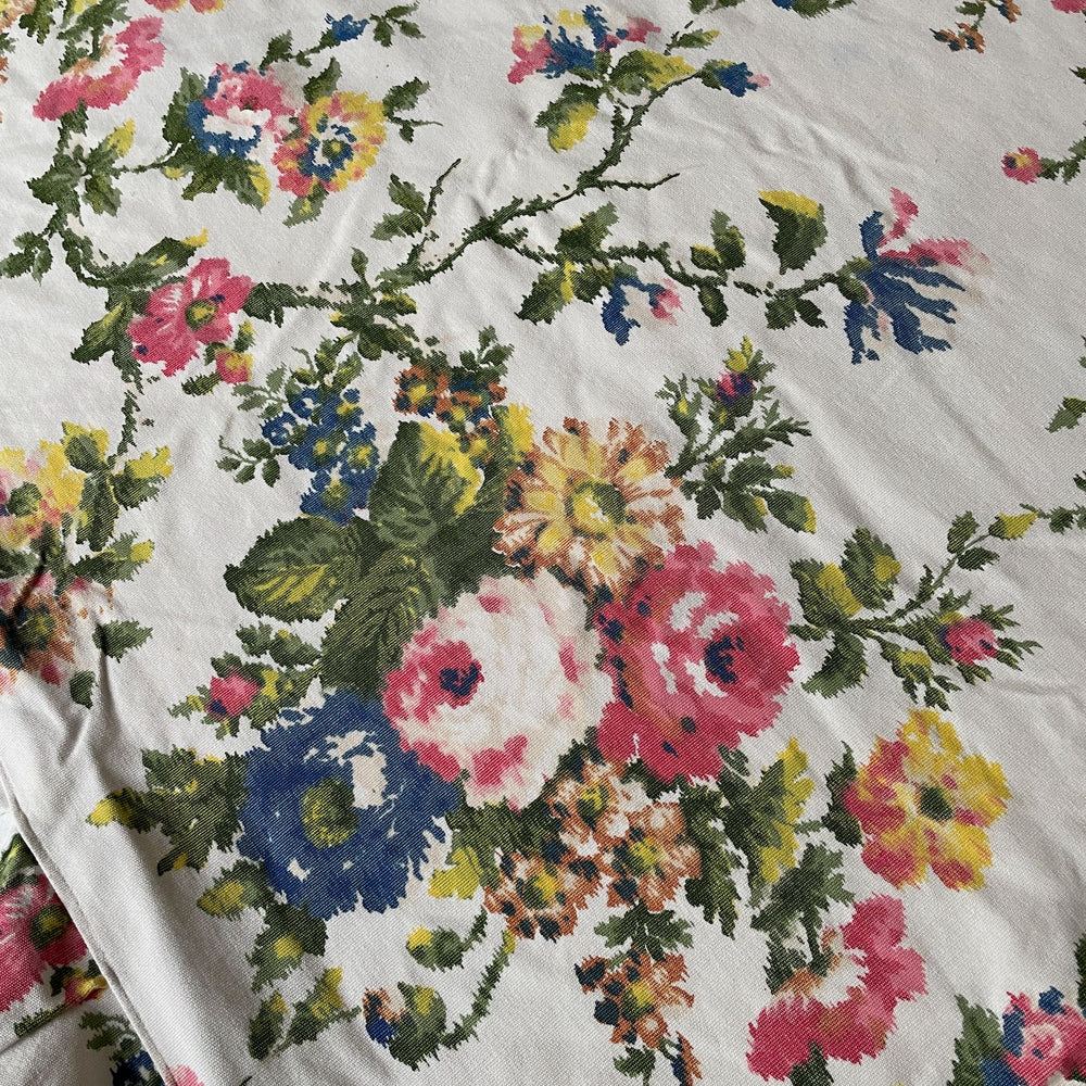 
                  
                    vintage french cotton bedspread valance counterpane sewing material pink blue roses pretty
                  
                