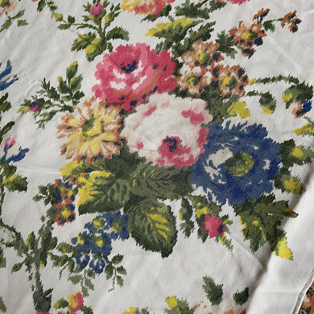 
                  
                    vintage french cotton bedspread valance counterpane sewing material pink blue roses pretty
                  
                