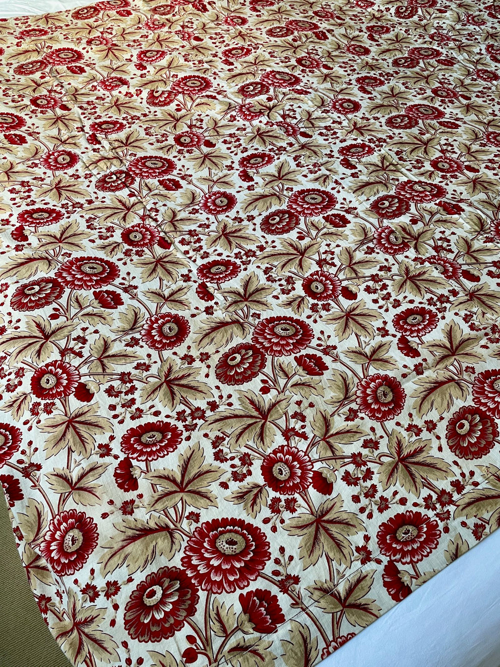 antique french cotton fabric sewing material red beige flowers cushions blind daisy print