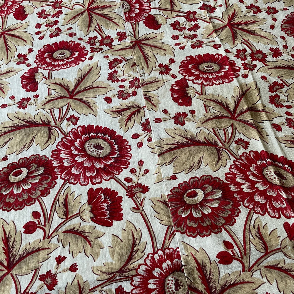 
                  
                    antique french cotton fabric sewing material red beige flowers cushions blind daisy print
                  
                