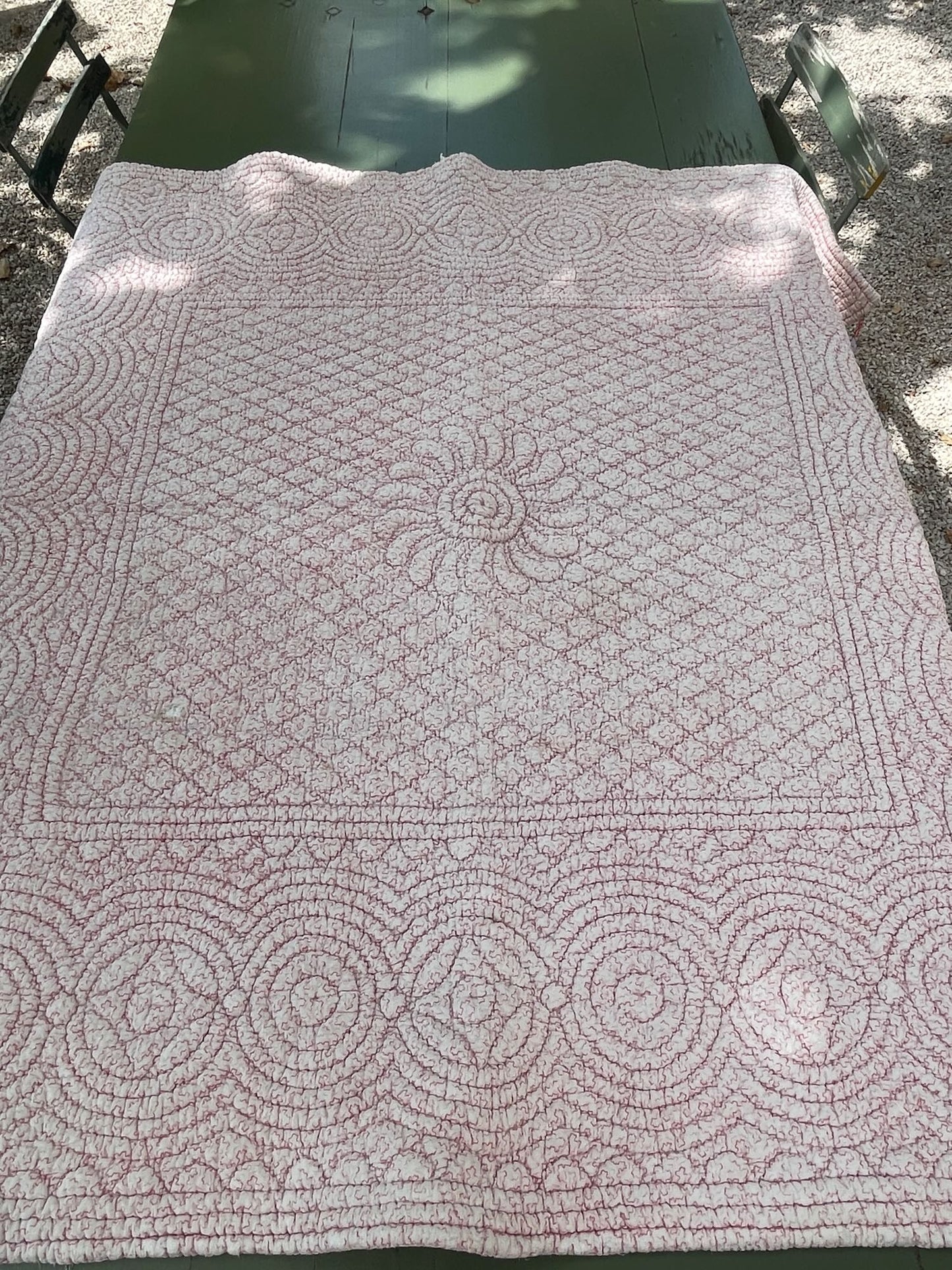 
                  
                    pale pink hand stitched french quilt floral pattern blue on reverse small bedcover warm comforter
                  
                