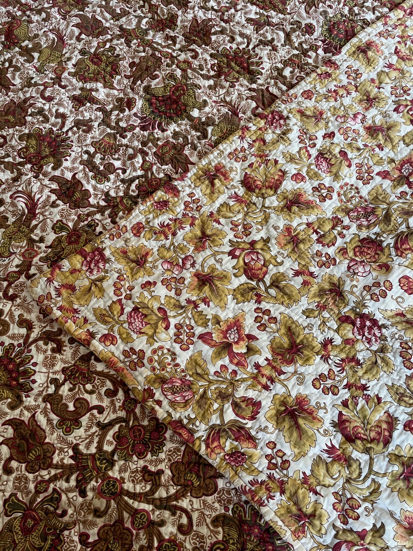 
                  
                    red gold brown fall colour antique french quilt large floral cotton bedcover provencal pique 
                  
                