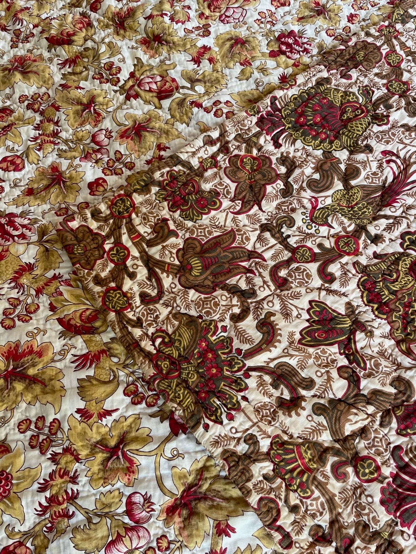
                  
                    red gold brown fall colour antique french quilt large floral cotton bedcover provencal pique 
                  
                