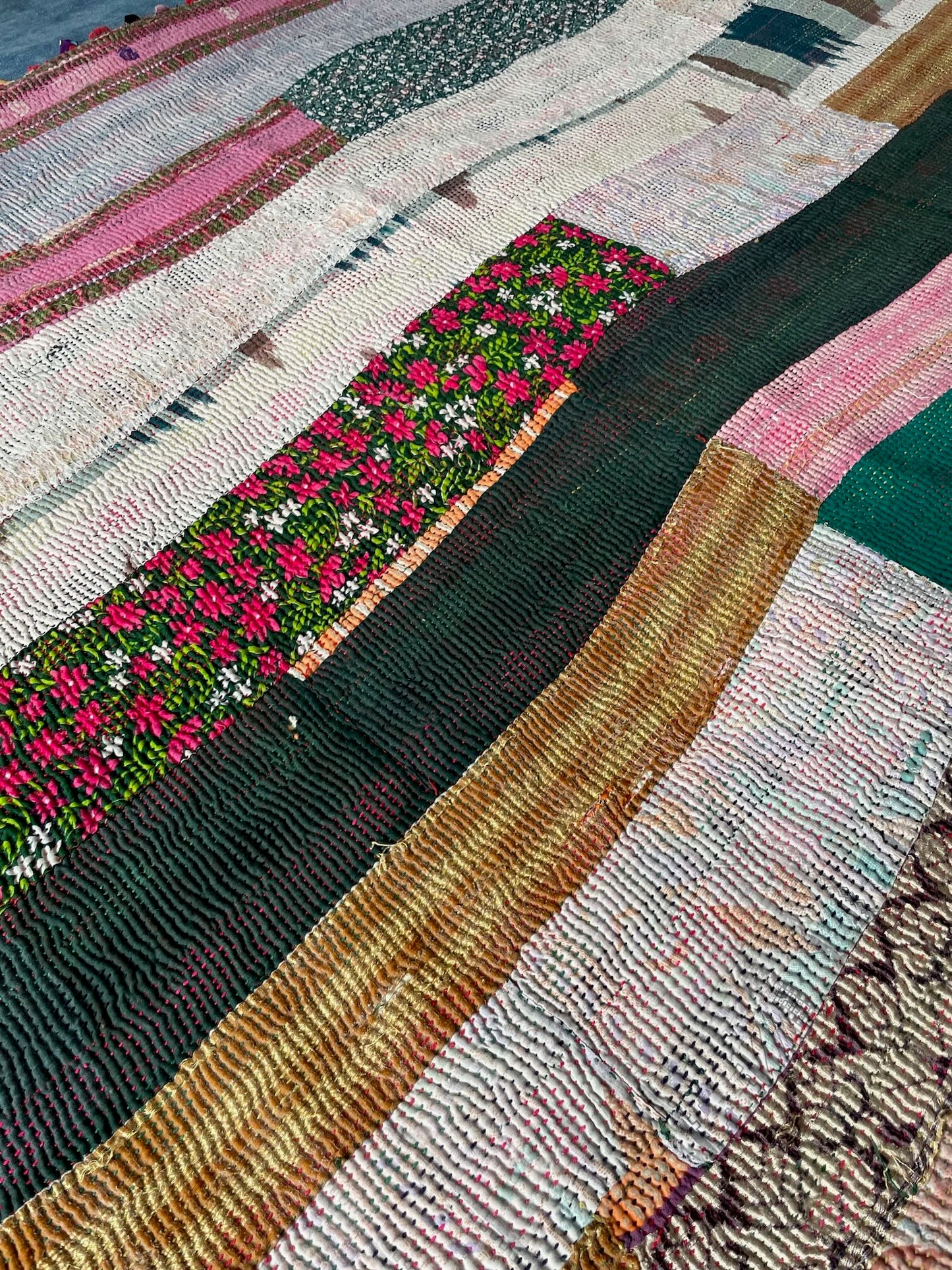 
                  
                    bright colourful patchwork brown pink floral kantha quilt single bedspread cotton throw reversible
                  
                
