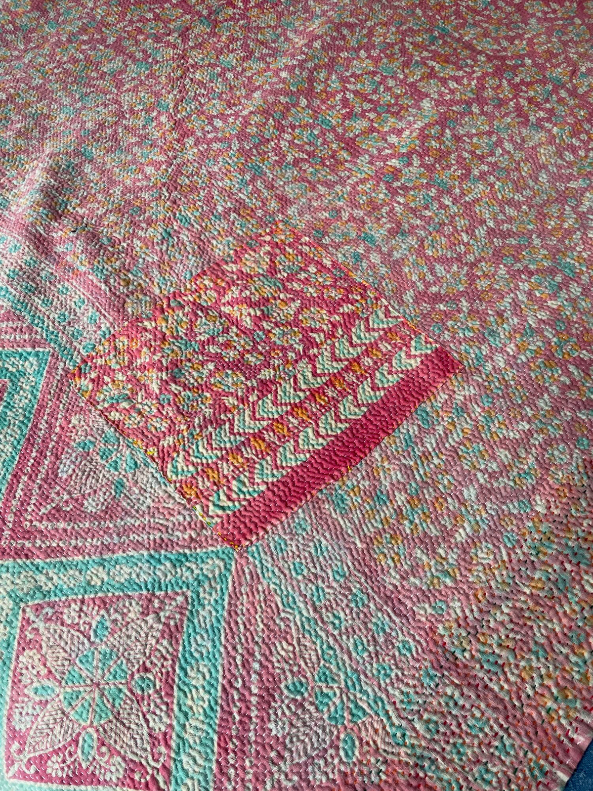 
                  
                    faded coral green yellow kantha quilt single bedspread cotton washable comforter sofa throw
                  
                