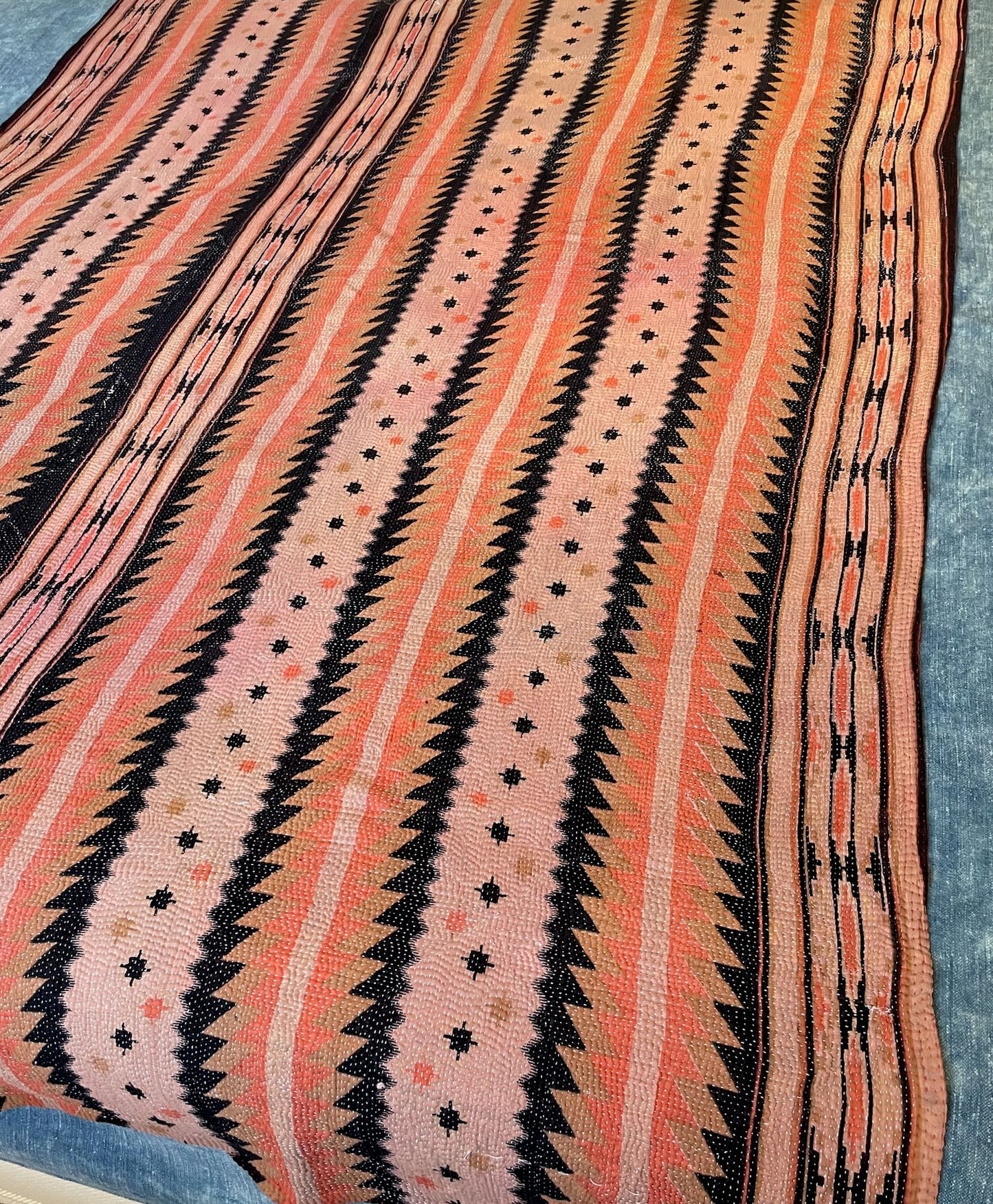 
                  
                    terracotta dusky pink black striped kantha quilt single bedspread single comforter sofa throw
                  
                