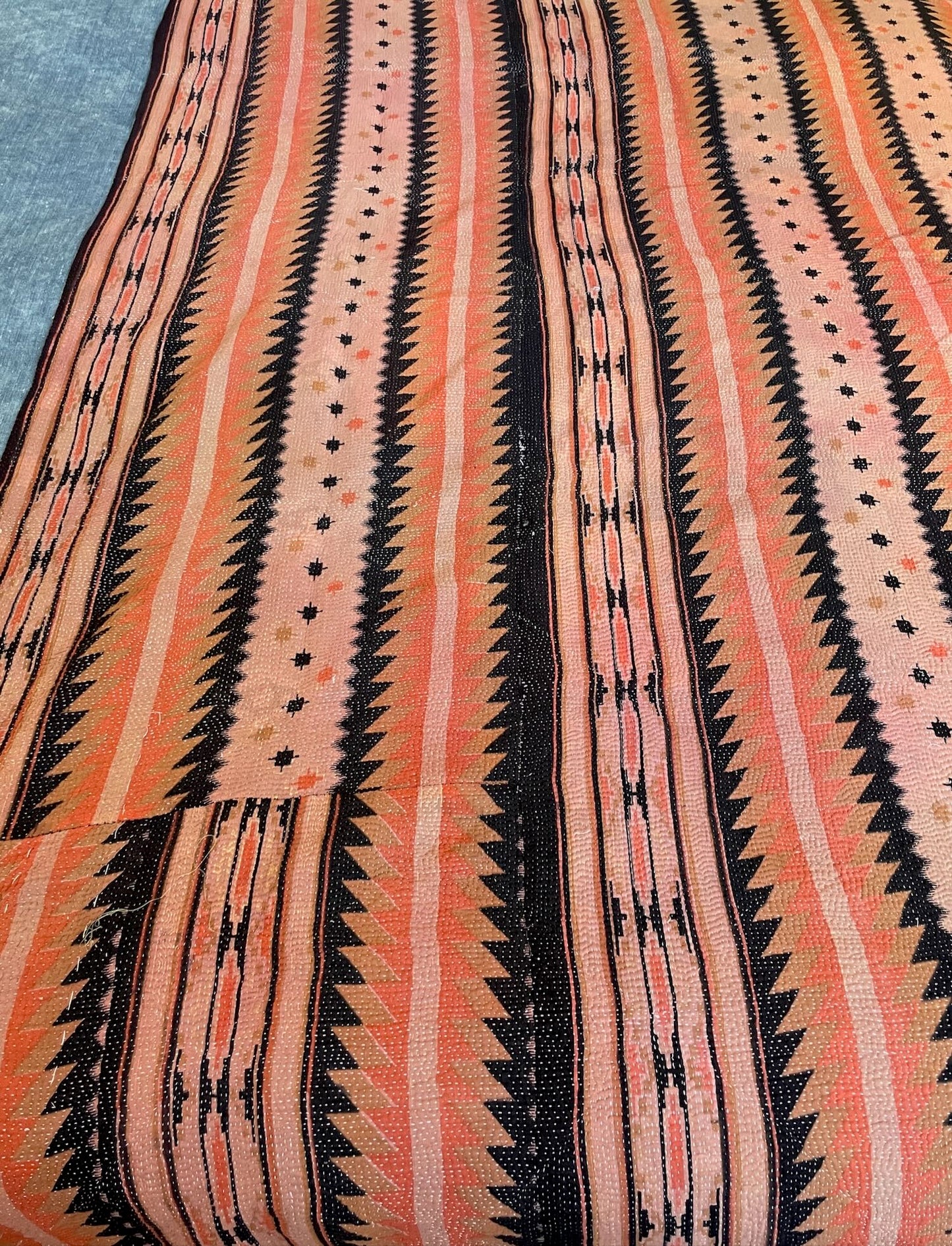 
                  
                    terracotta dusky pink black striped kantha quilt single bedspread single comforter sofa throw
                  
                