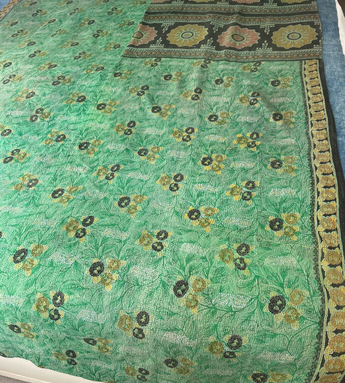
                  
                    bright green red coral floral vintage kantha quilt single bedspread cotton washable comforter
                  
                