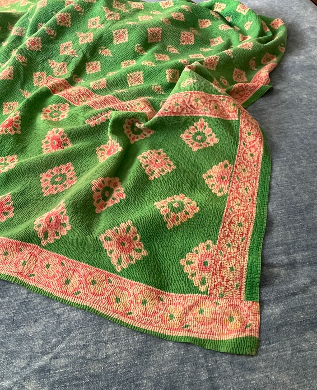 
                  
                    bright green red coral floral vintage kantha quilt single bedspread cotton washable comforter
                  
                