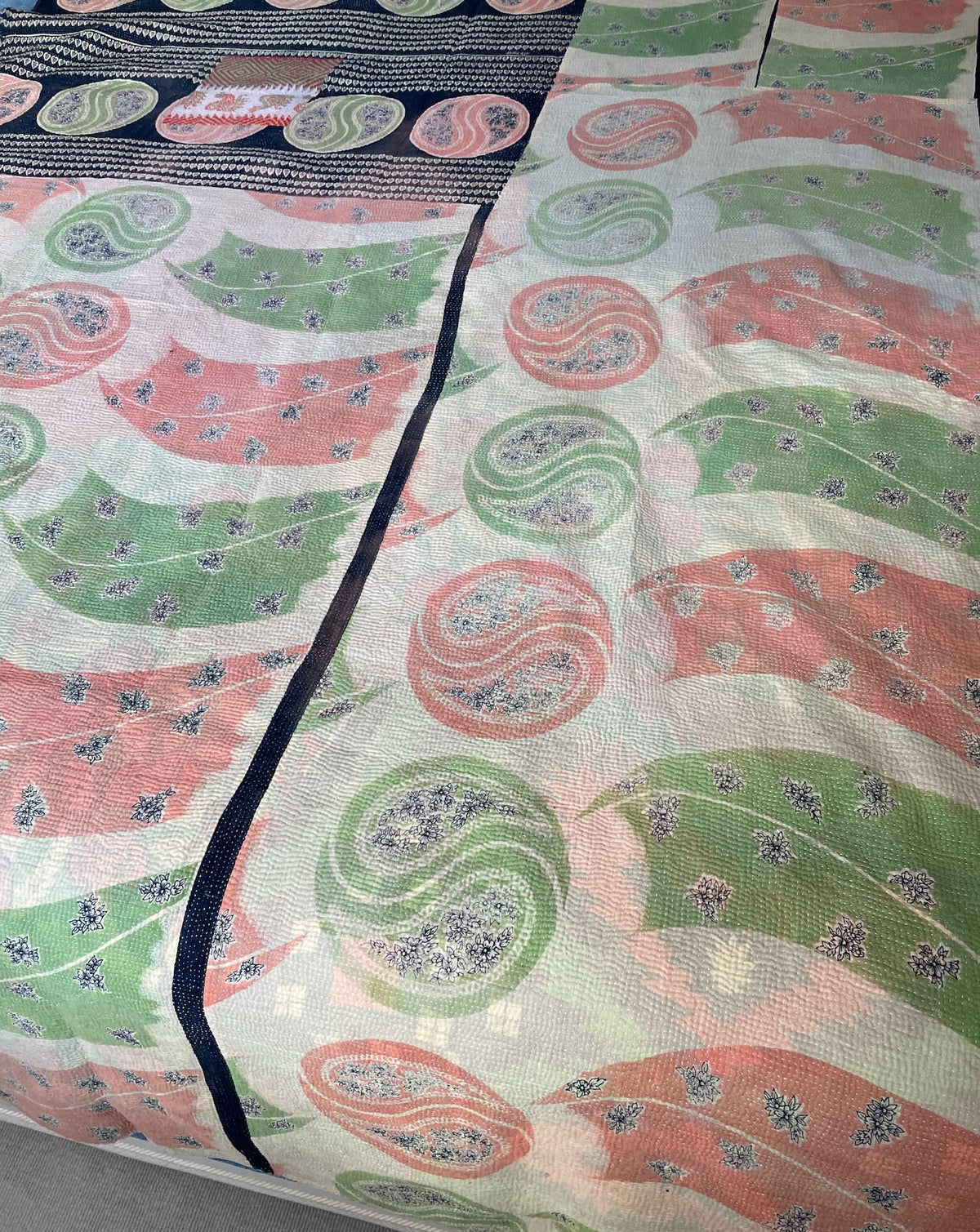 
                  
                    apple green plaster pink single bedspread vintage kantha quilt floral pattern cotton washable uk
                  
                